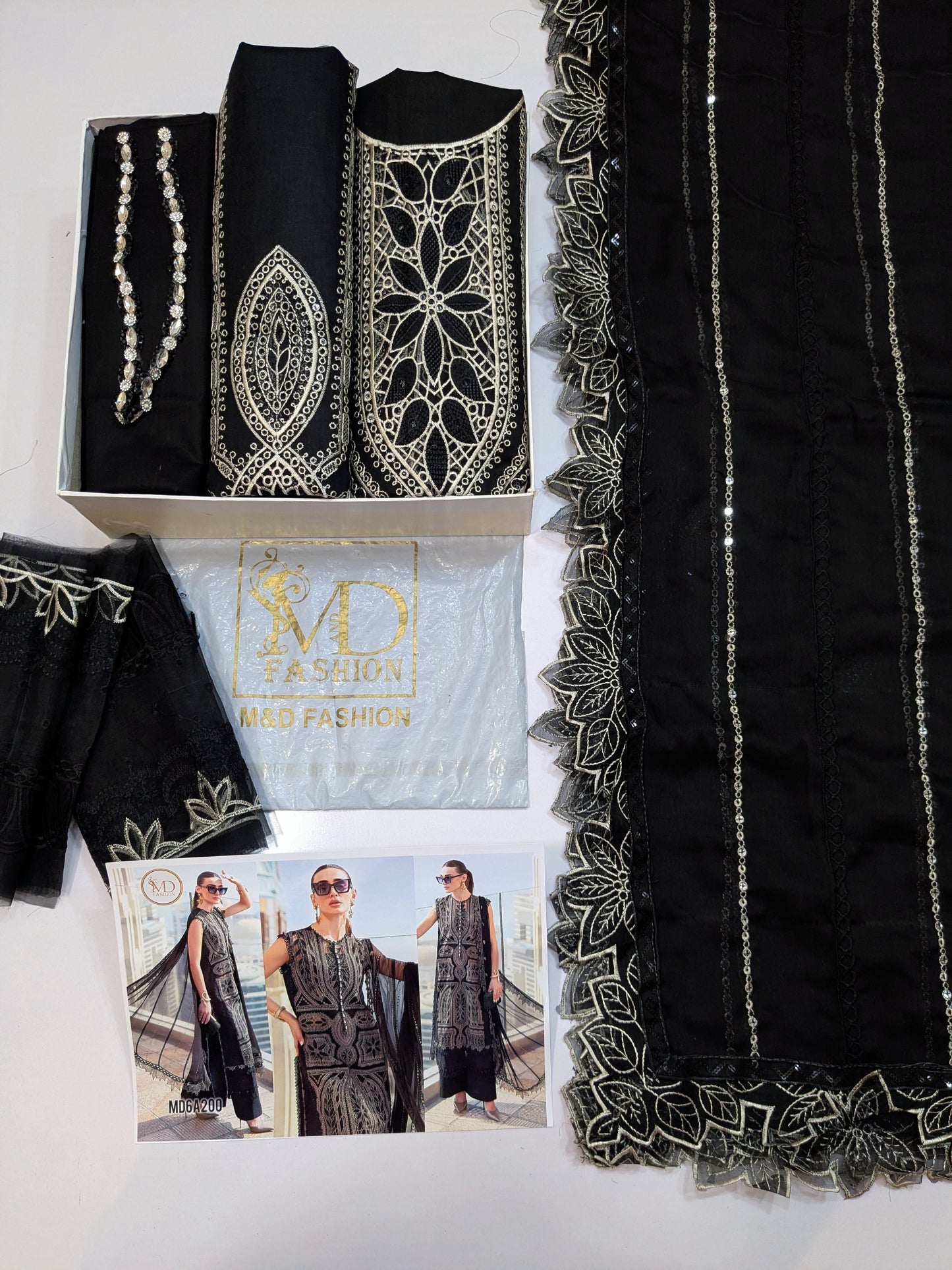 MARIA B LUXURIOUS LAWN BLACK 8B