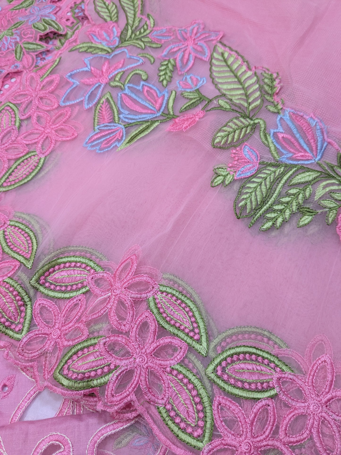 RANG RASIYA NATALIA ROSE PINK LUXURY CHIKANKARI LAWN 3 PIECE