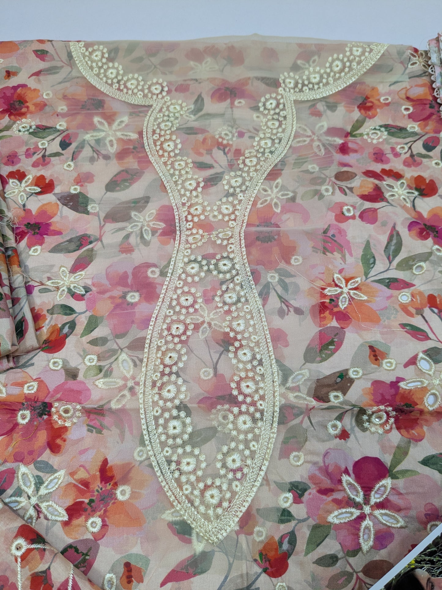 NEESHAY LAWN PRINKARI EMBROIDERED 3ps