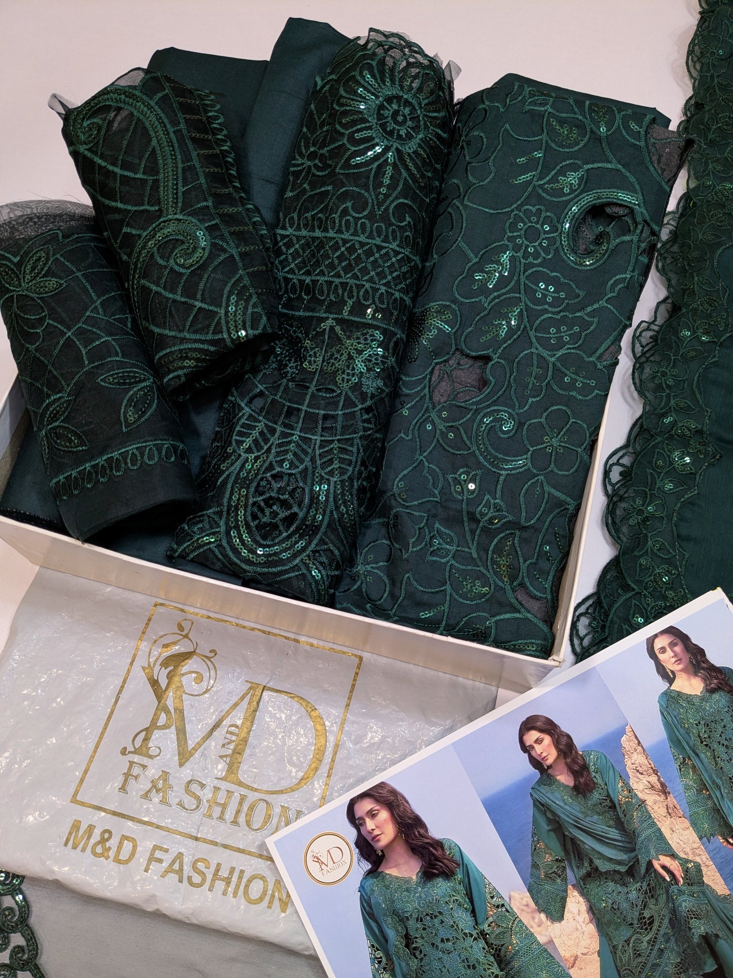 MAHNUR GREEN LUXURIOUS CHIKENKARI LAWN