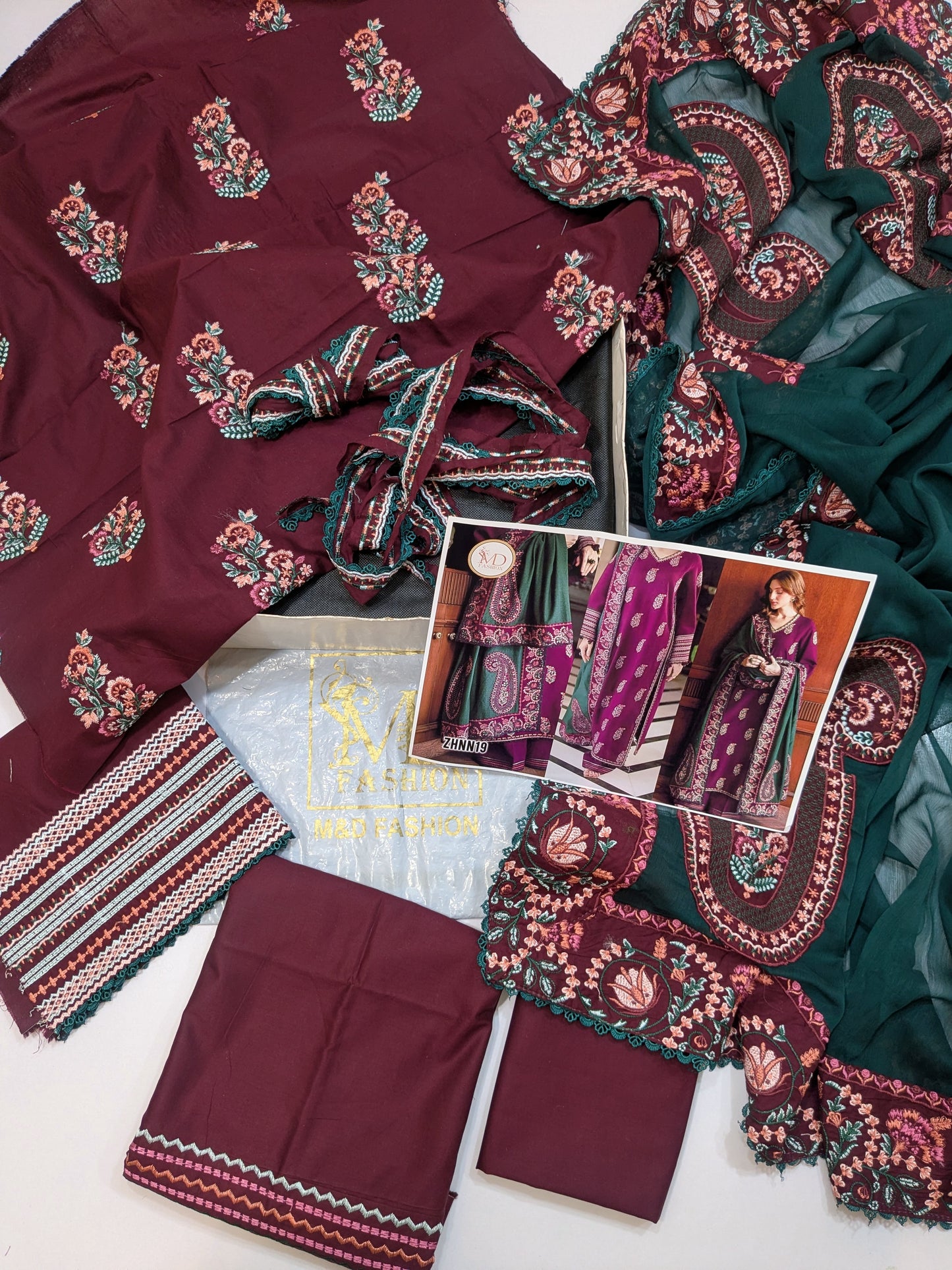 BATIK LUXURIOUS COTTON EMBROIDERED UNSTICH