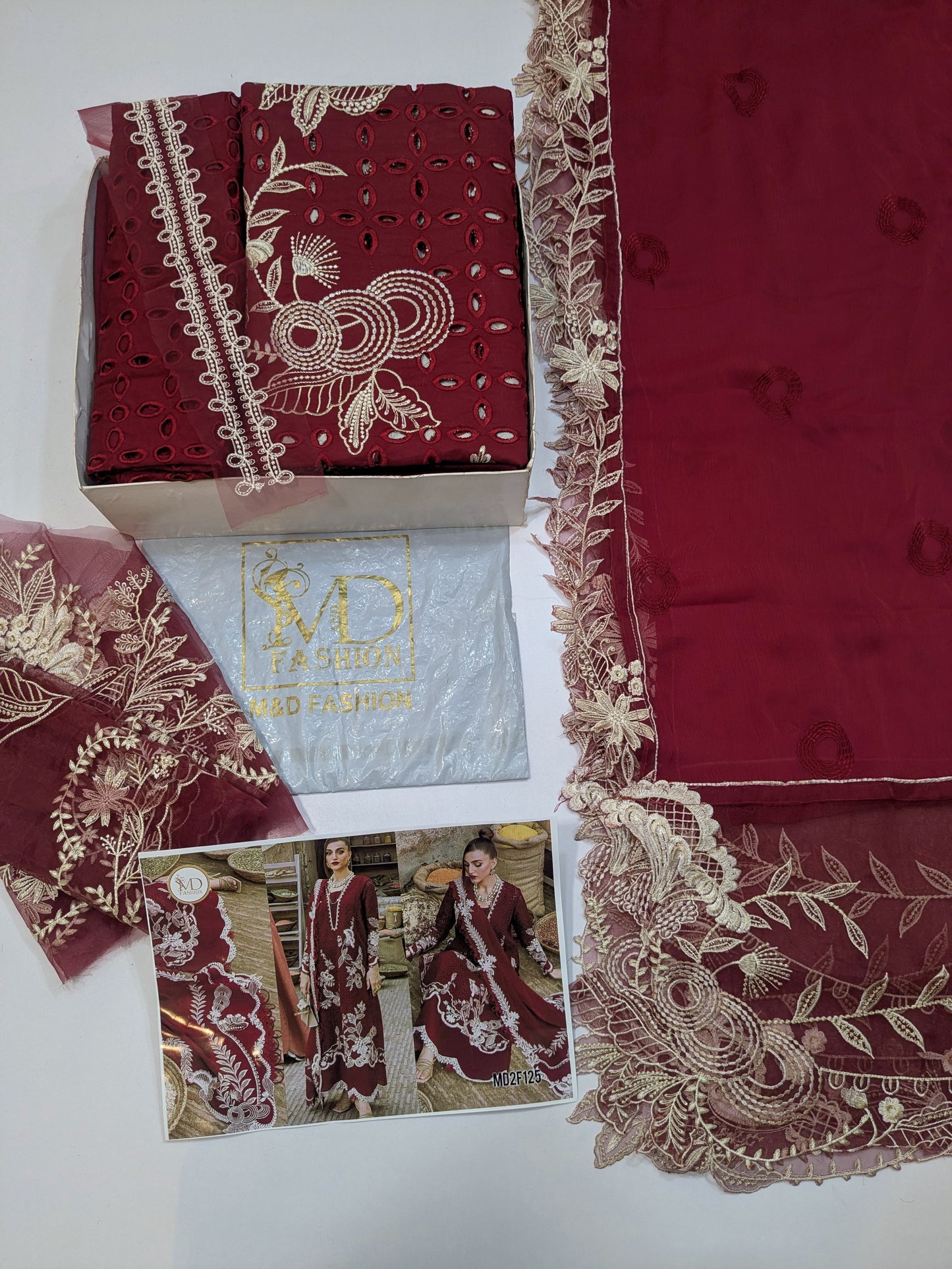 CRIMSON RED ONE TRUE LOVE LUXURIOUS LAWN