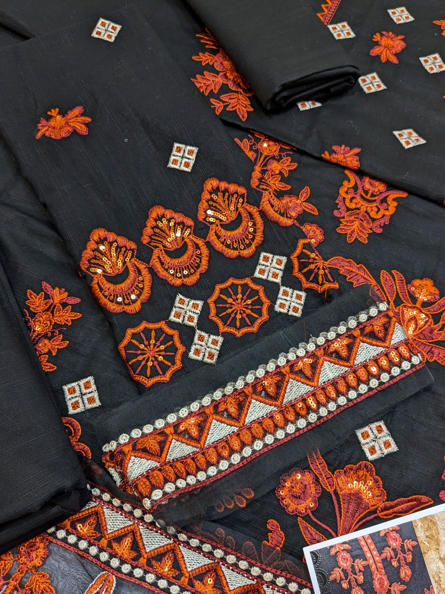 ANEELAS KHADDAR BLACK RED EMBROIDERED 3pcs
