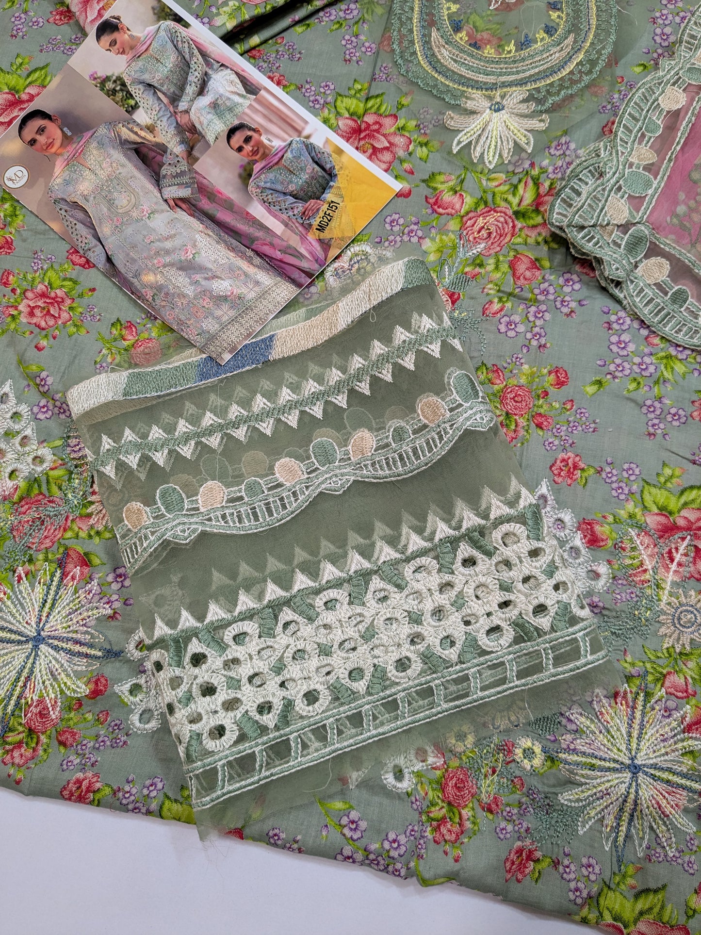 IZNIK LAWN EMBROIDERED WITH READY DUPPATA