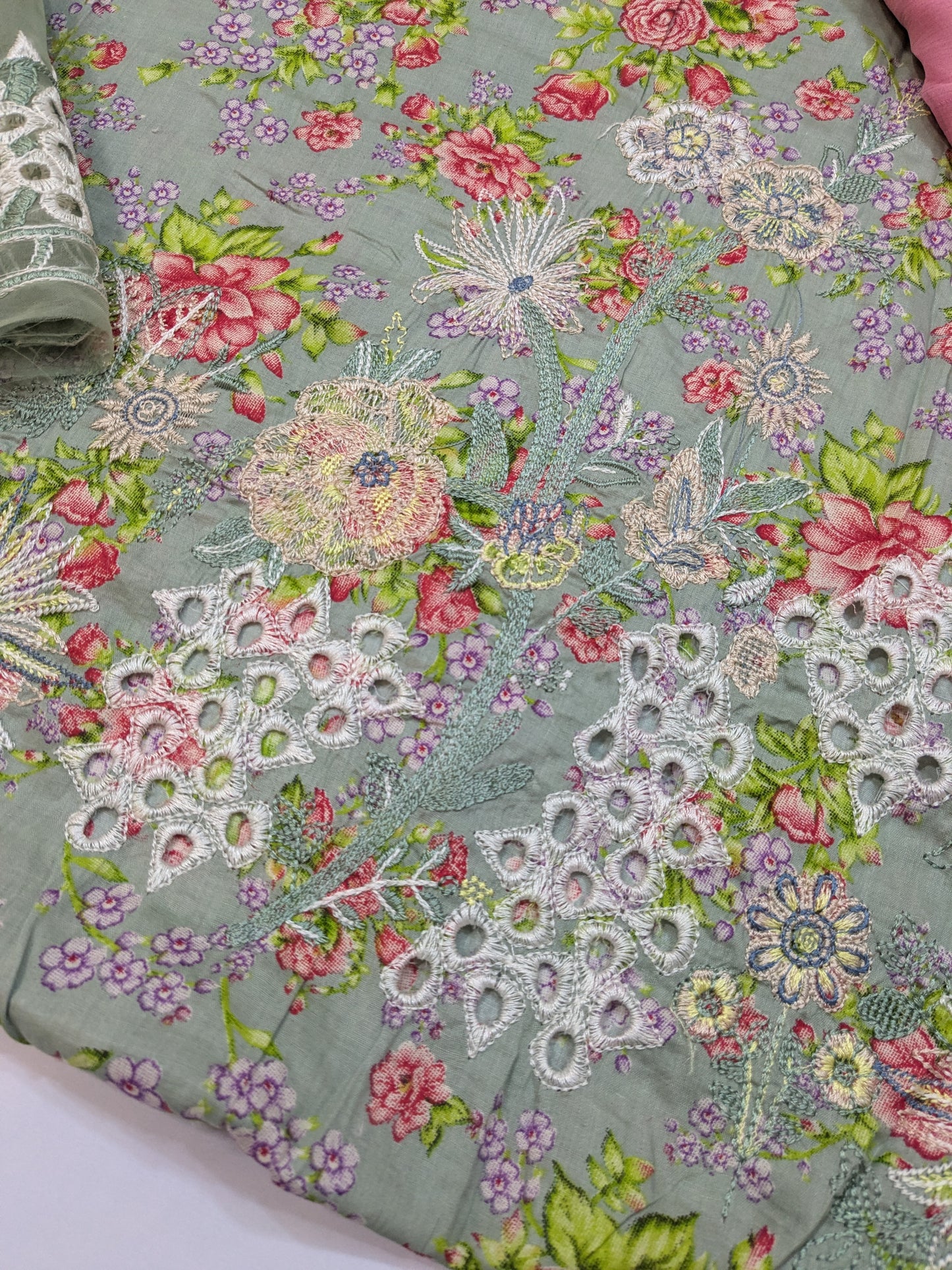IZNIK LAWN EMBROIDERED WITH READY DUPPATA