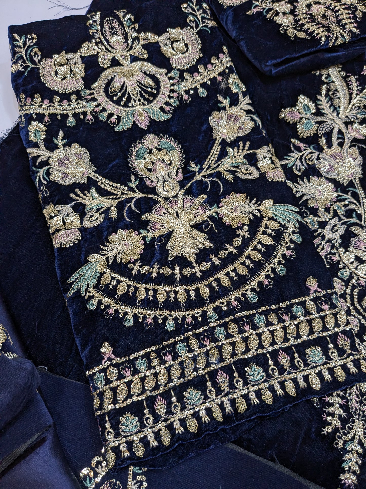 AFROZEH DIVANI MAYA BLUE LUXURIOUS VELVET