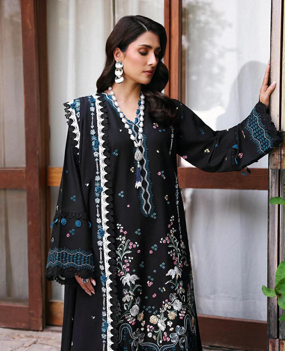 REPUBLIC WOMENSWEAR TALIA BLACK LUXURIOUS LAWN