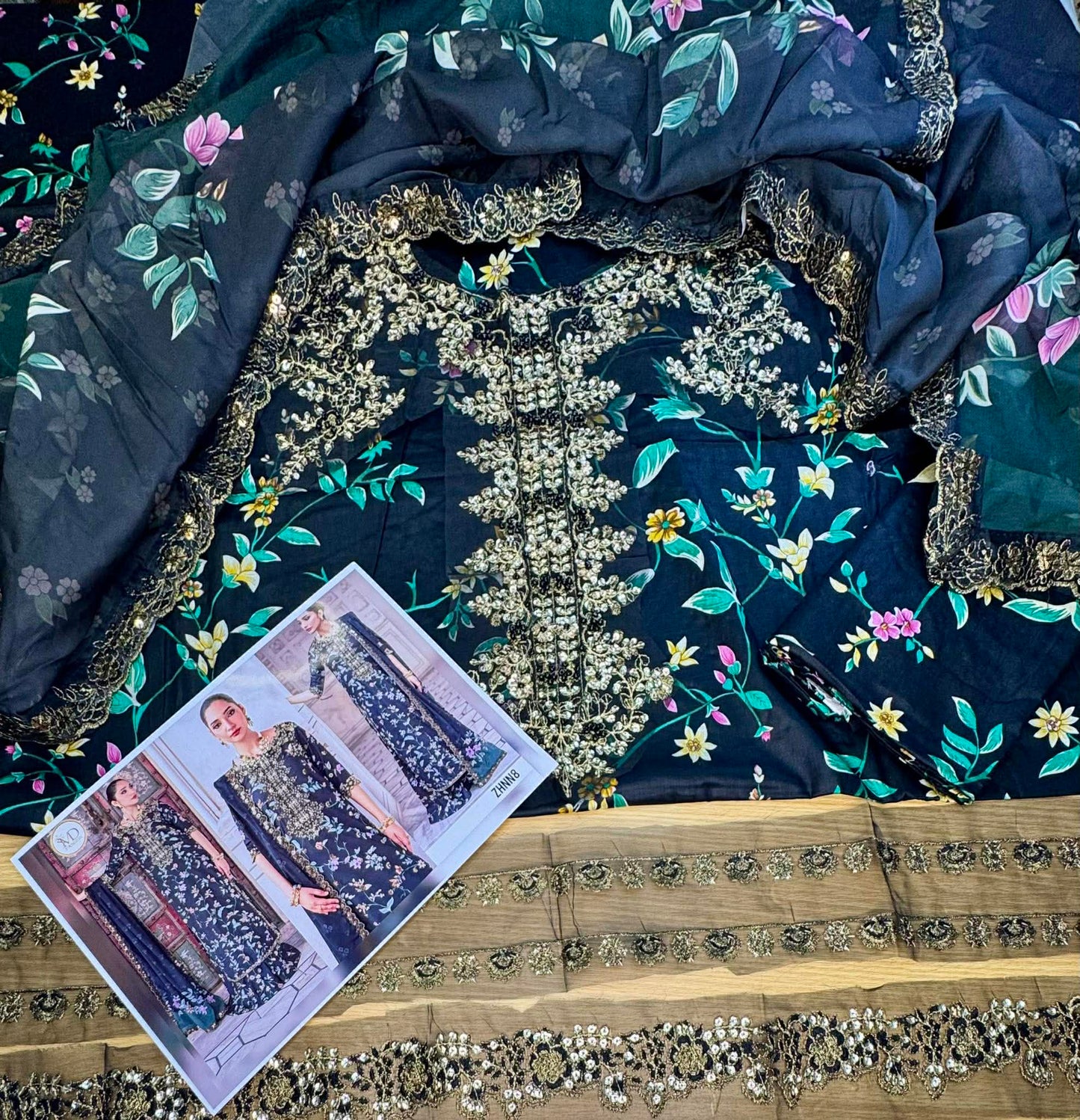 IZNIK BLACK HANDWORK LAWN WITH SILK DUPPATA