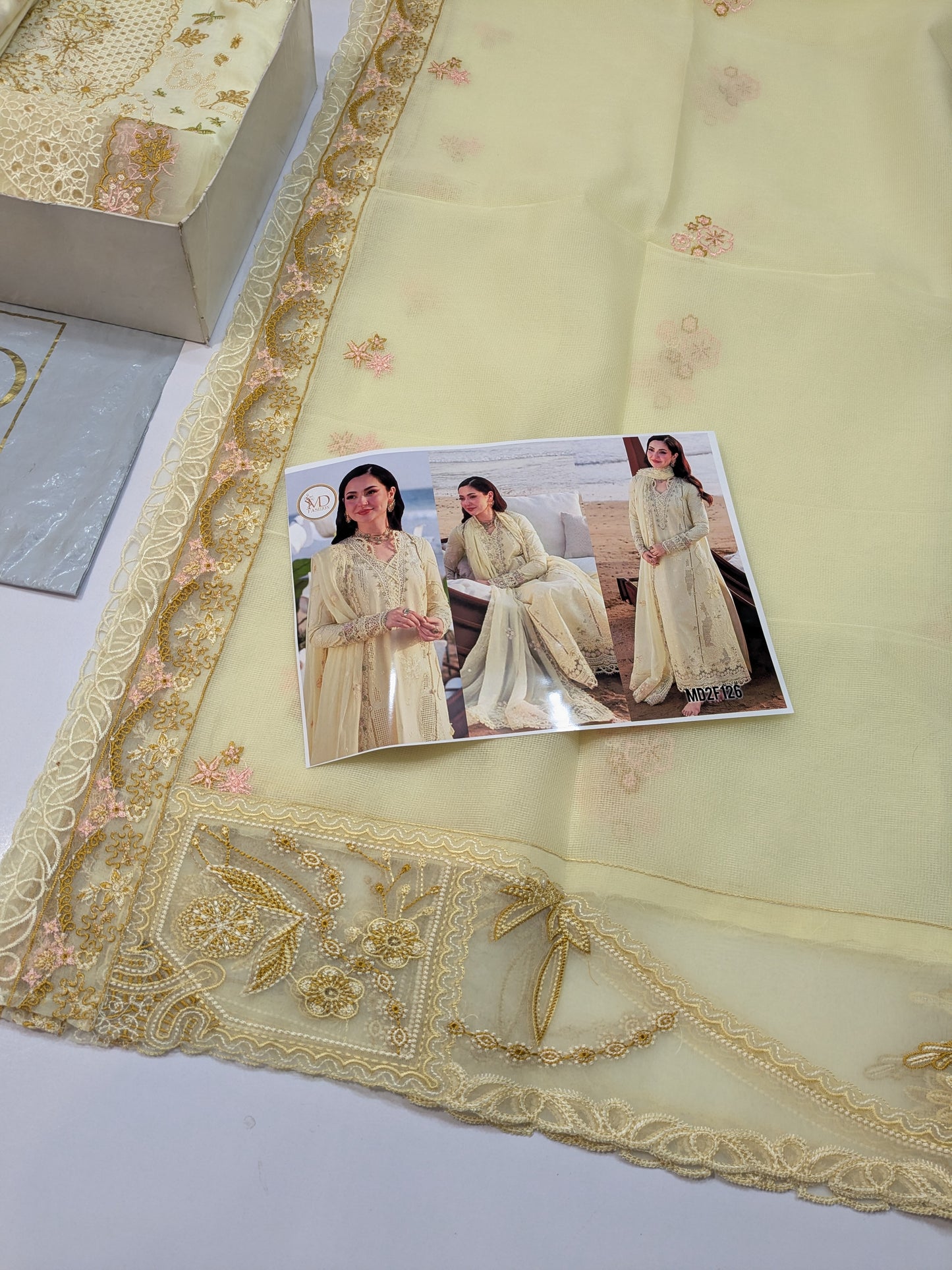 QALAMKAR SAFA SAHIL LUXURIOUS LAWN