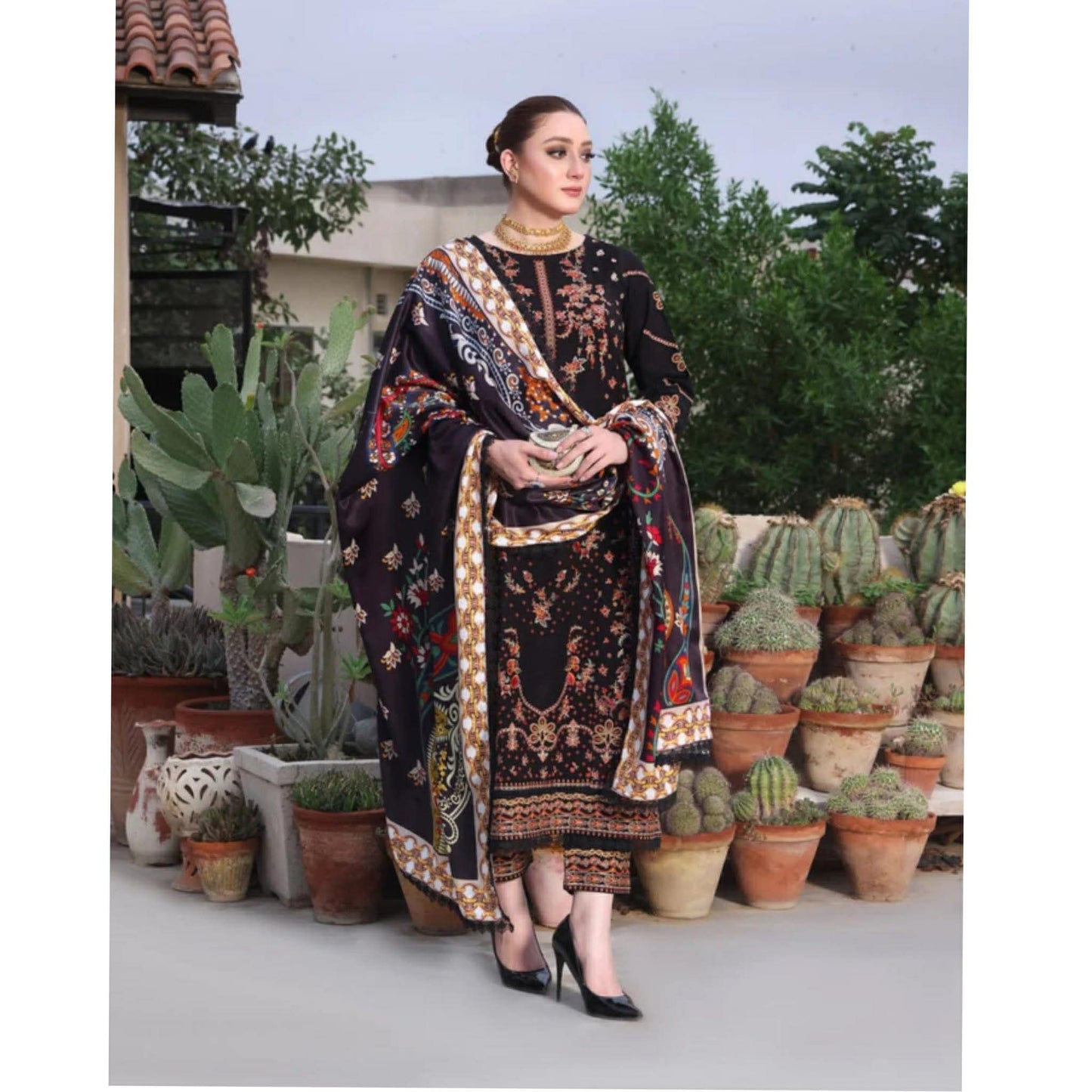 ANEELA KHADDAR EMBROIDERED MOMINA BLACK 3pcs