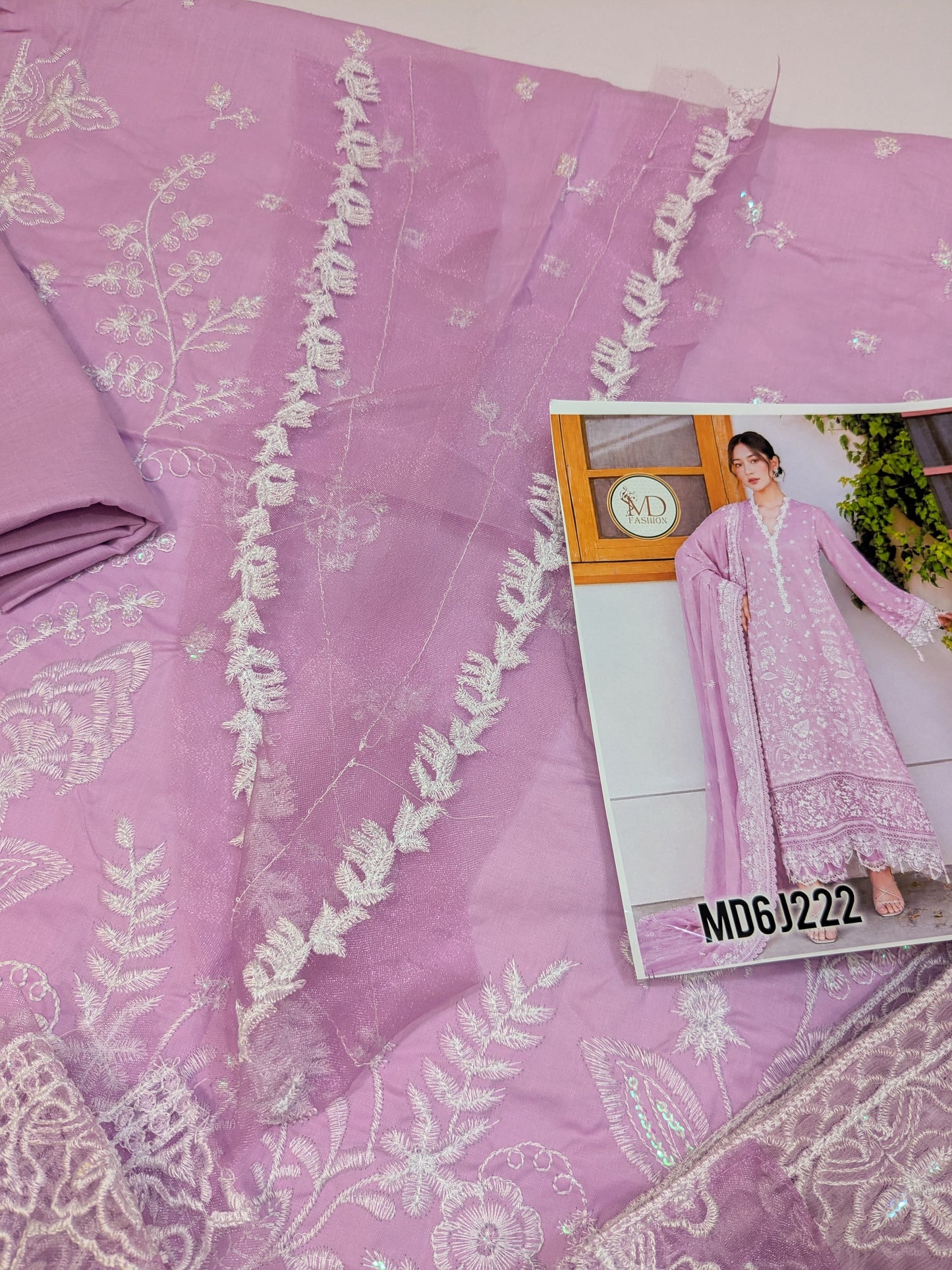 MAHIRA LUXURY LAWN PINKISH MOUVE WITH WHITE EMBROIDERY