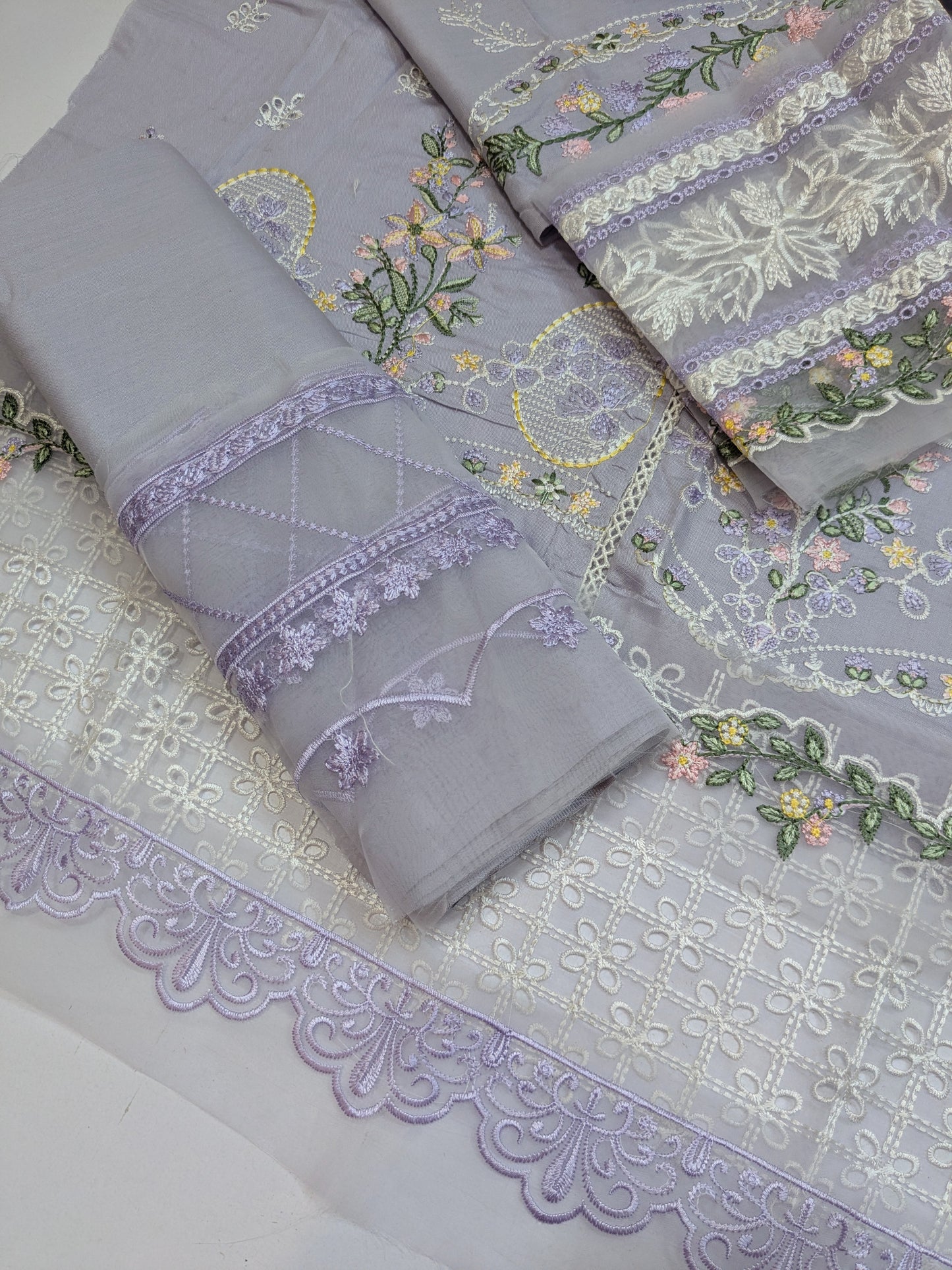 QALAMKAR EVELYN LUXURY EMBROIDERED LAWN