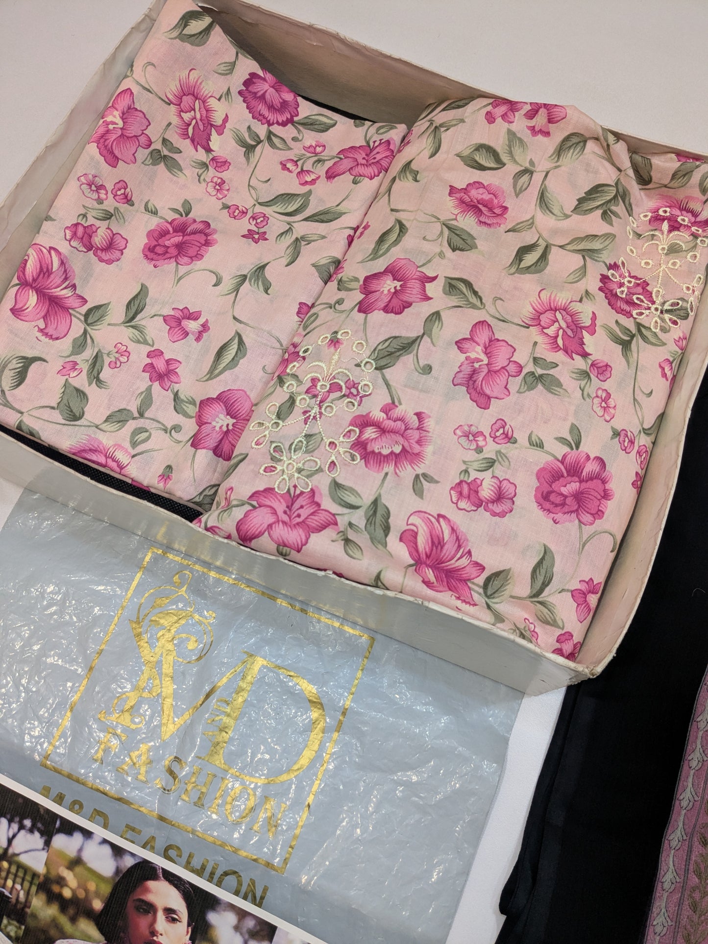 MAHNUR LOTUS LAWN EMBROIDERED 3pc