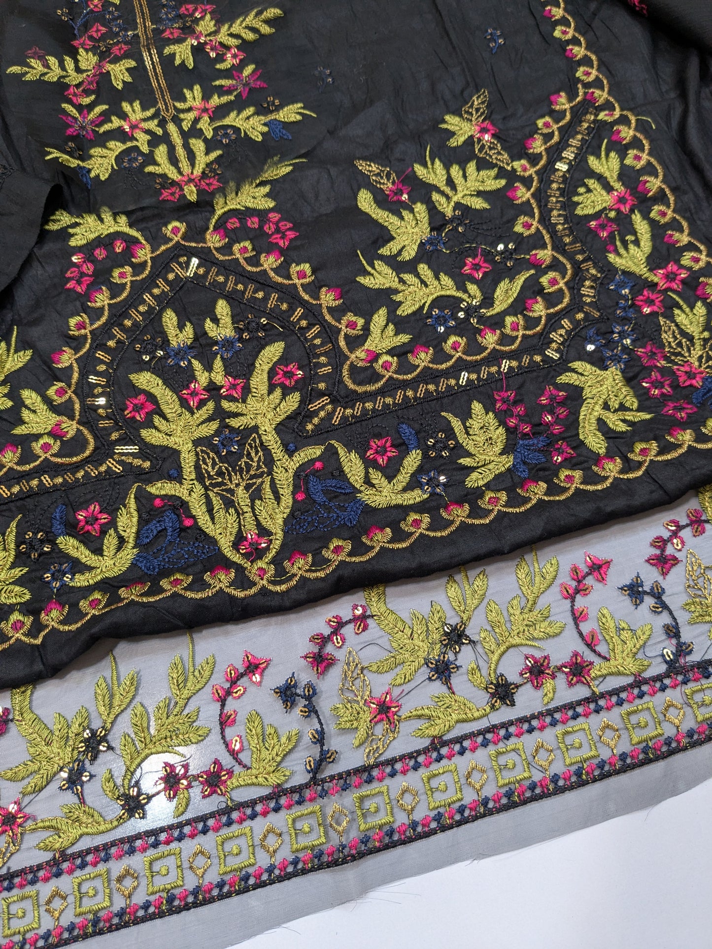 MUSHQ NUVERA LUXURIOUS LAWN BLACK