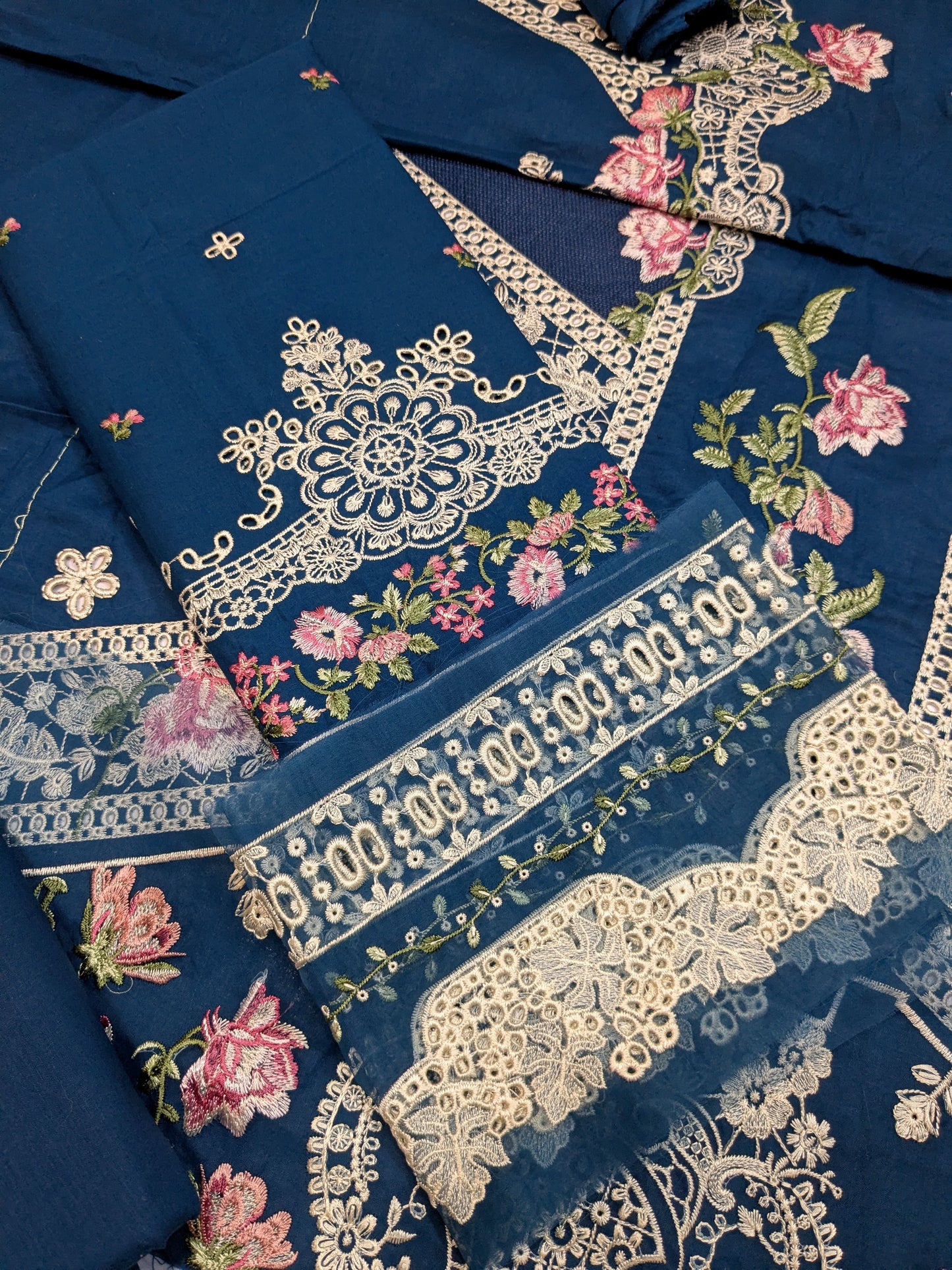 ELAF ELH ZIVA LUXURIOUS LAWN WITH PURE MONARK DUPPATA