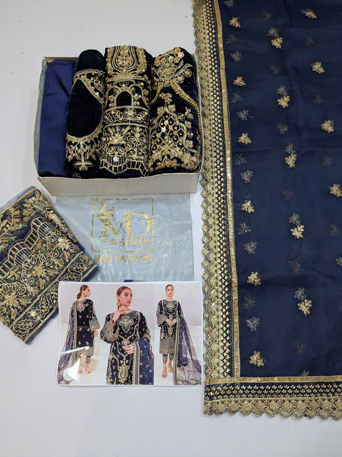 GULAAL INSIYA HAND EMBELLISHED BLUE VELVET 3PC
