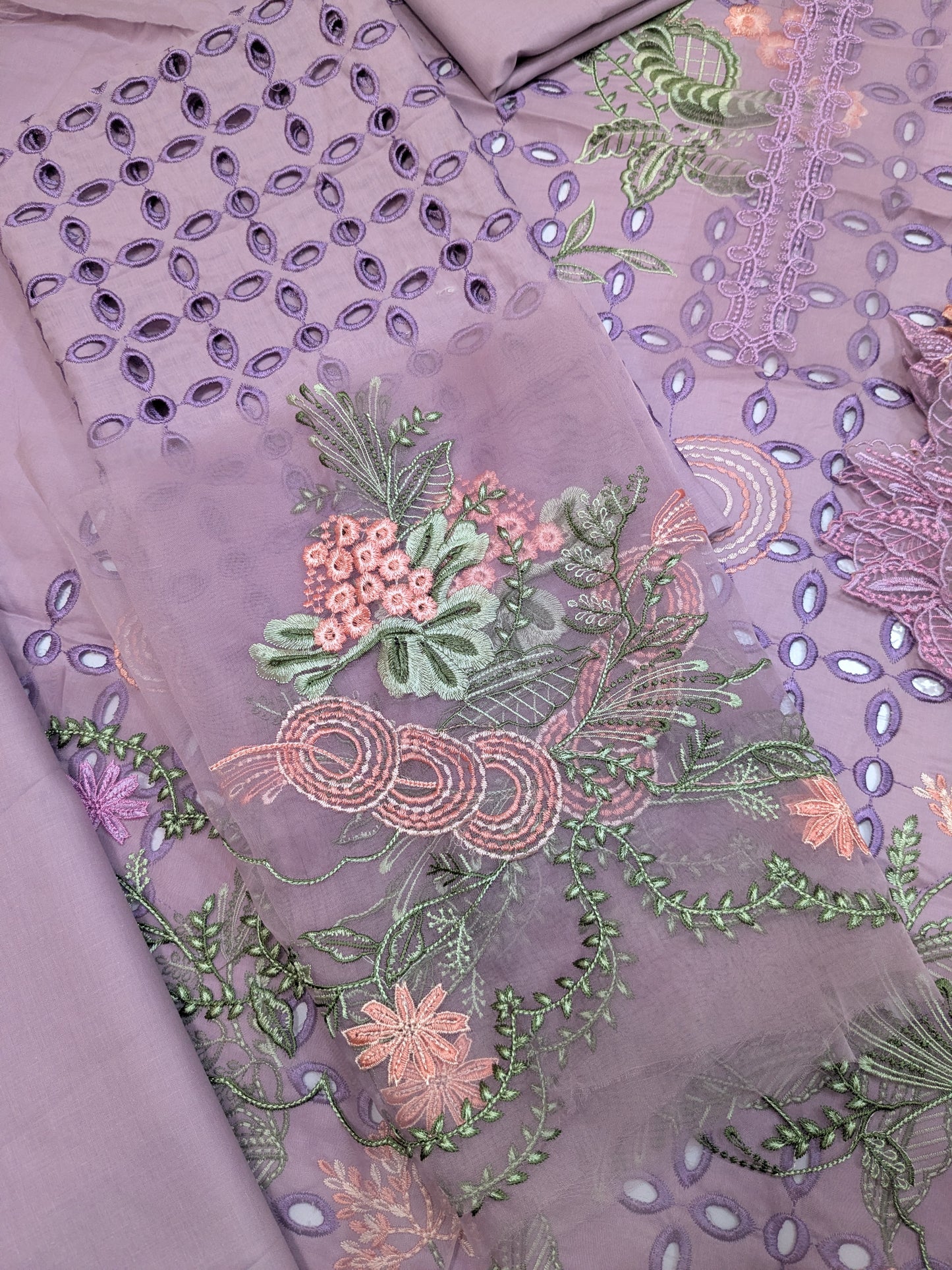 CRIMSON KASNI ONE TRUE LOVE LUXURIOUS LAWN