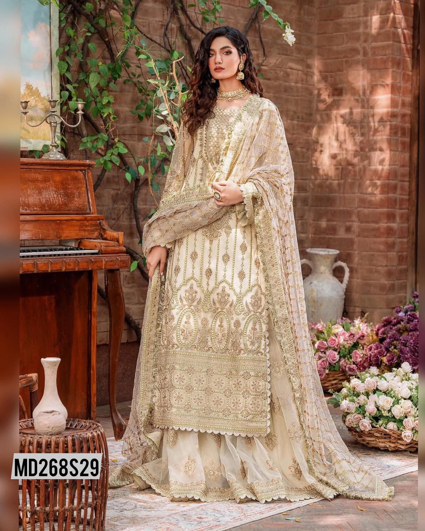 AKBAR ASLAM INSPIRED MEHRUNISA LUXURIOUS GHARARA