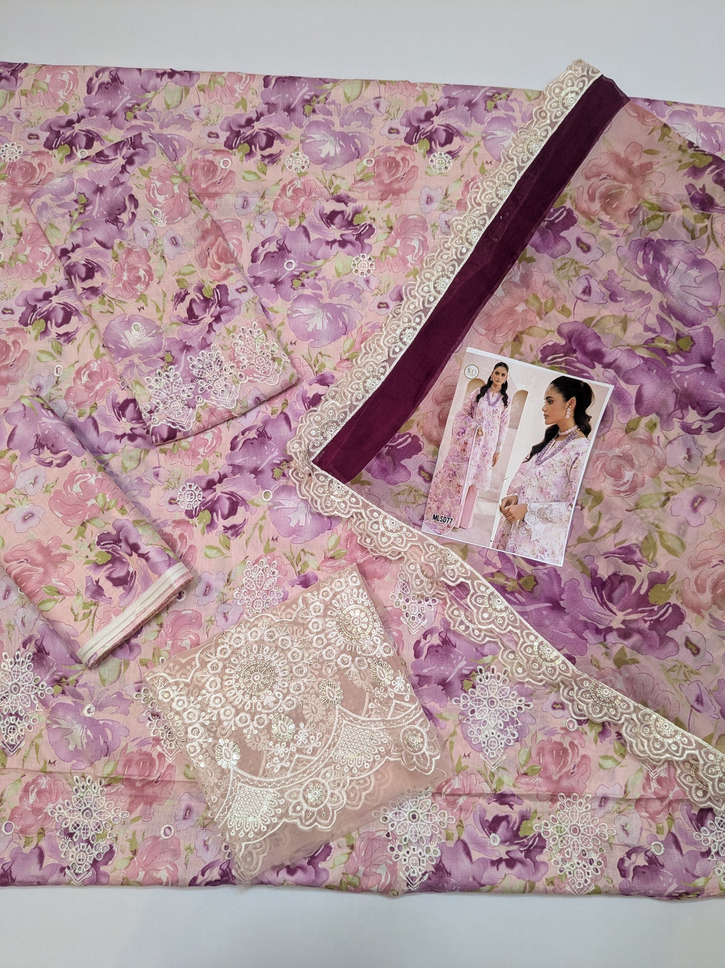 MOTIF CHIKENKARI WITH SOFT PRINTED LAWN 3ps