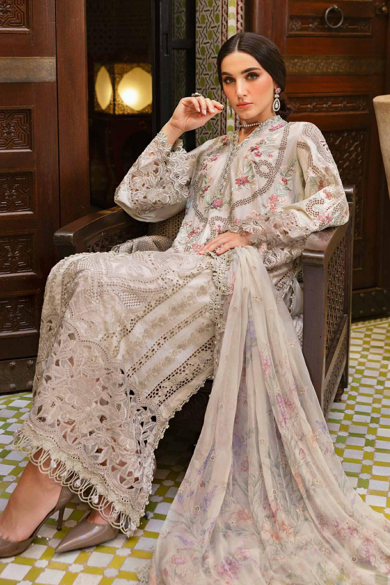 MARIA B AISH WHITE LUXURIOUS CHIKENKARI LAWN