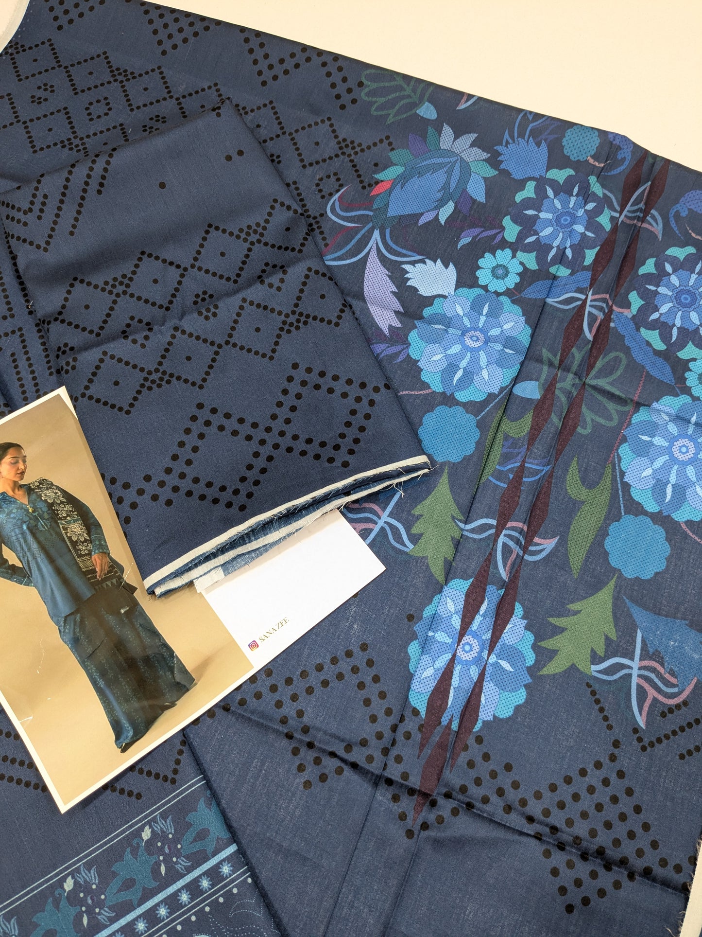 COCO BY ZARA SHAHJAHAN TERRACOTTA SKY DIGITAL PRINT LAWN DUPPATA