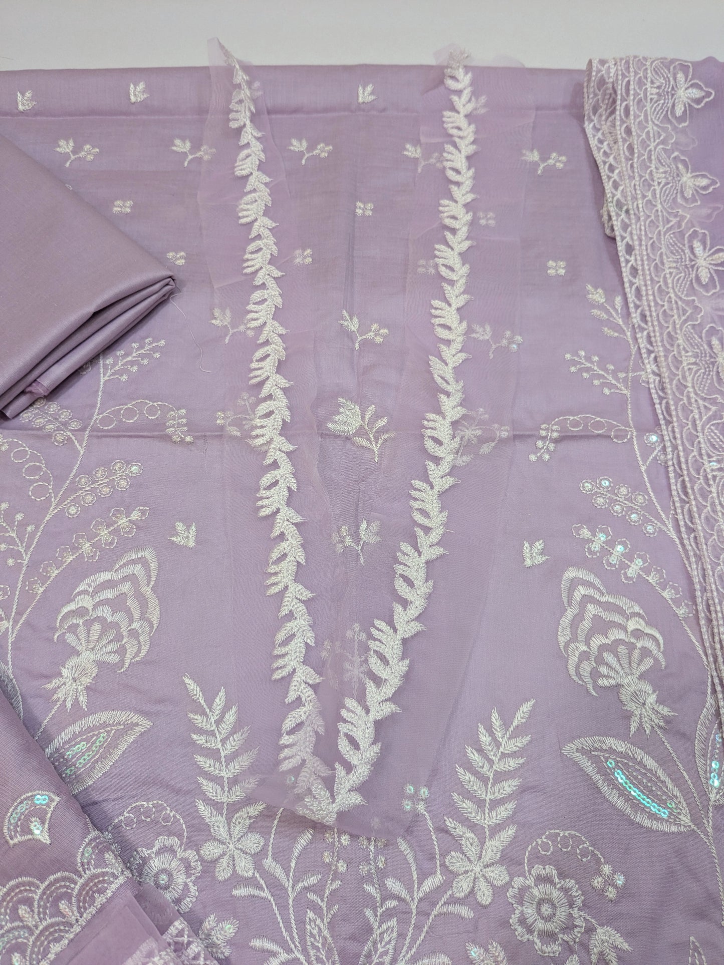 MAHIRA LUXURY LAWN LILAC WITH WHITE EMBROIDERY