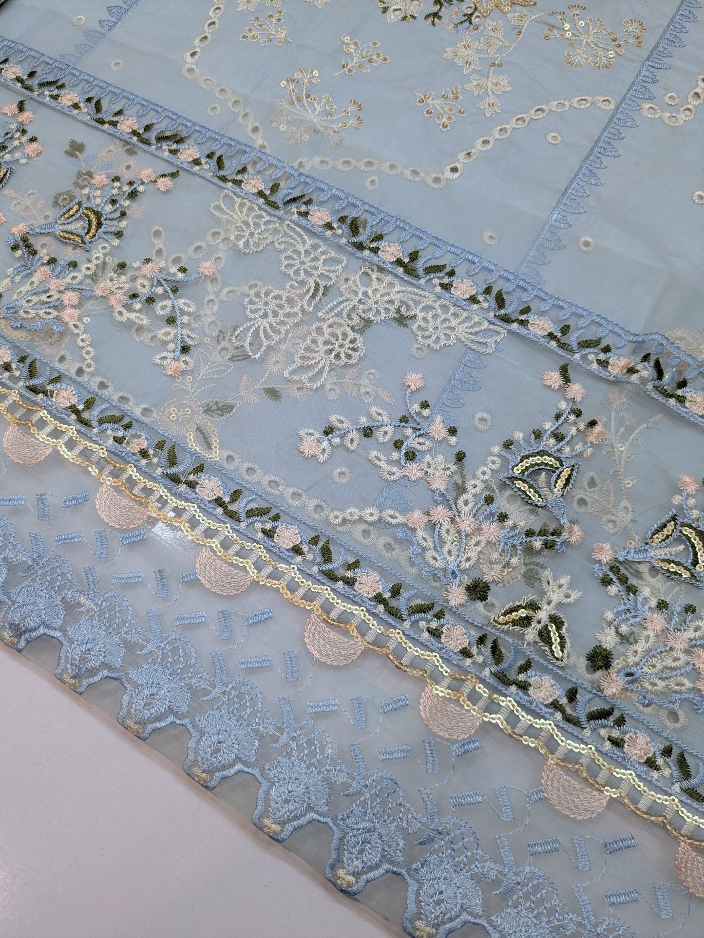 QALAMKAR FIRUZE CHIKANKARI LUXURY EMBROIDERED LAWN