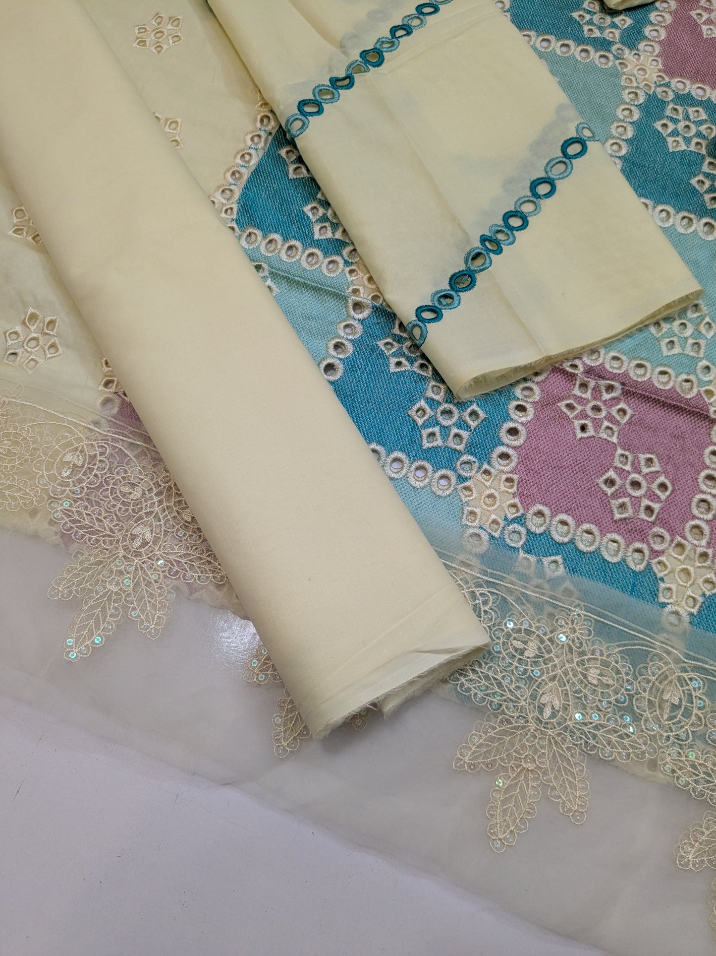 KHUAWB COLLECTION LUXURIES CHIKENKARI LAWN