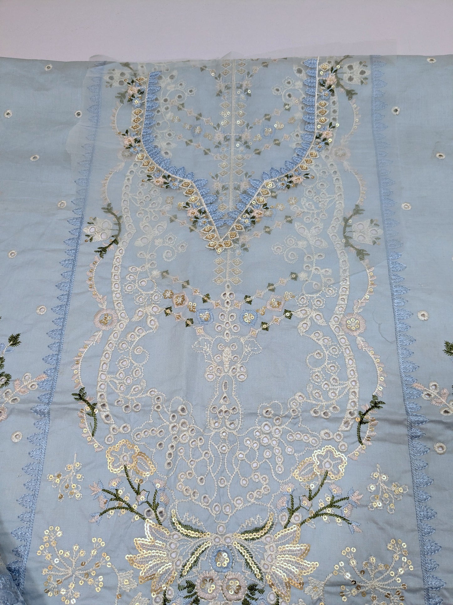 QALAMKAR FIRUZE CHIKANKARI LUXURY EMBROIDERED LAWN
