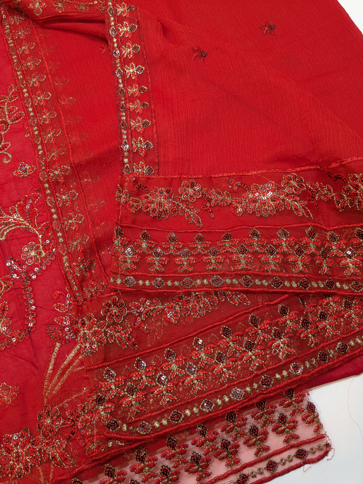 MAHIRA 01 RED LAWN COTTON DRESS WITH CHIFFON DUPPATA
