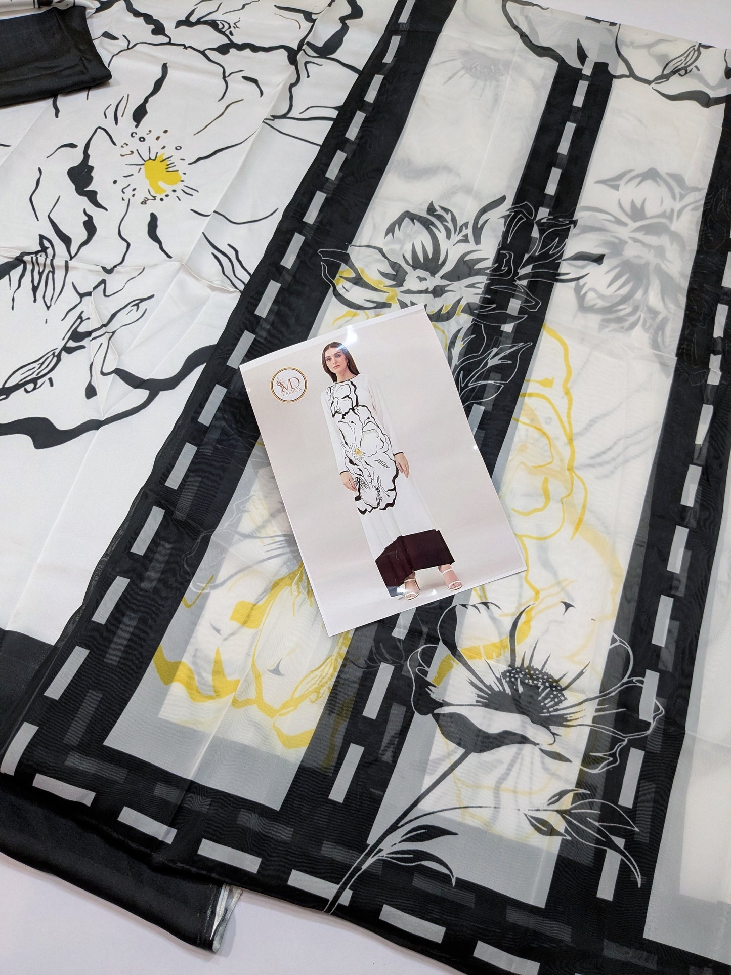 LULUSAR BLACK WHITE DIGITAL SILK