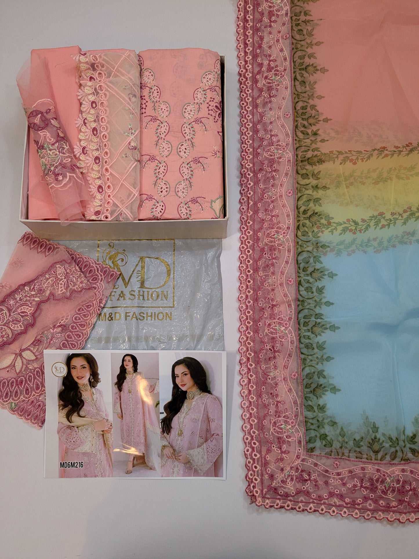 QALAMKAR HANIYA SAHIL KINARAY LUXURIOUS LAWN