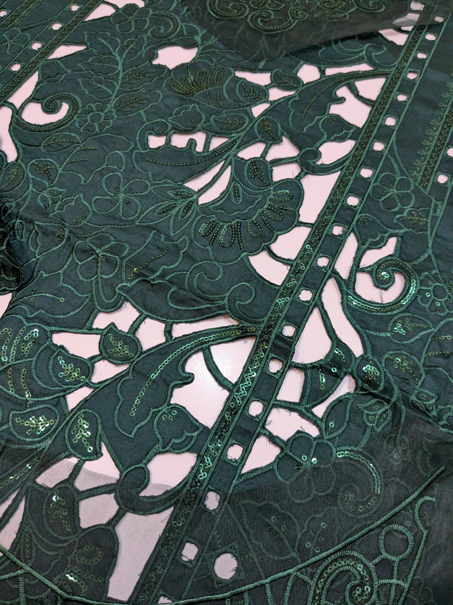 MAHNUR GREEN LUXURIOUS CHIKENKARI LAWN