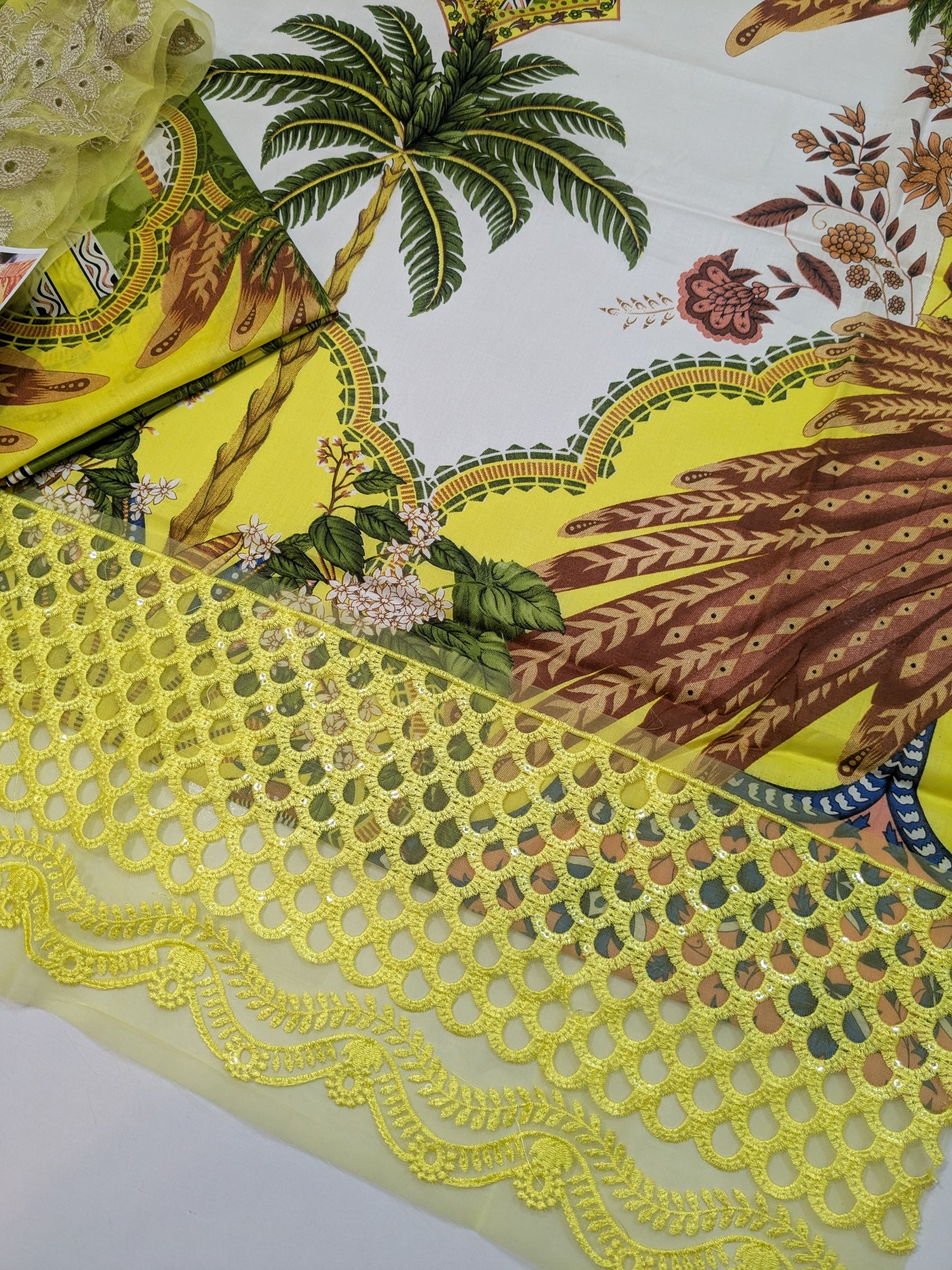 MPRINT MARIAB LAWN 5B DIGITAL PRINTED EMB