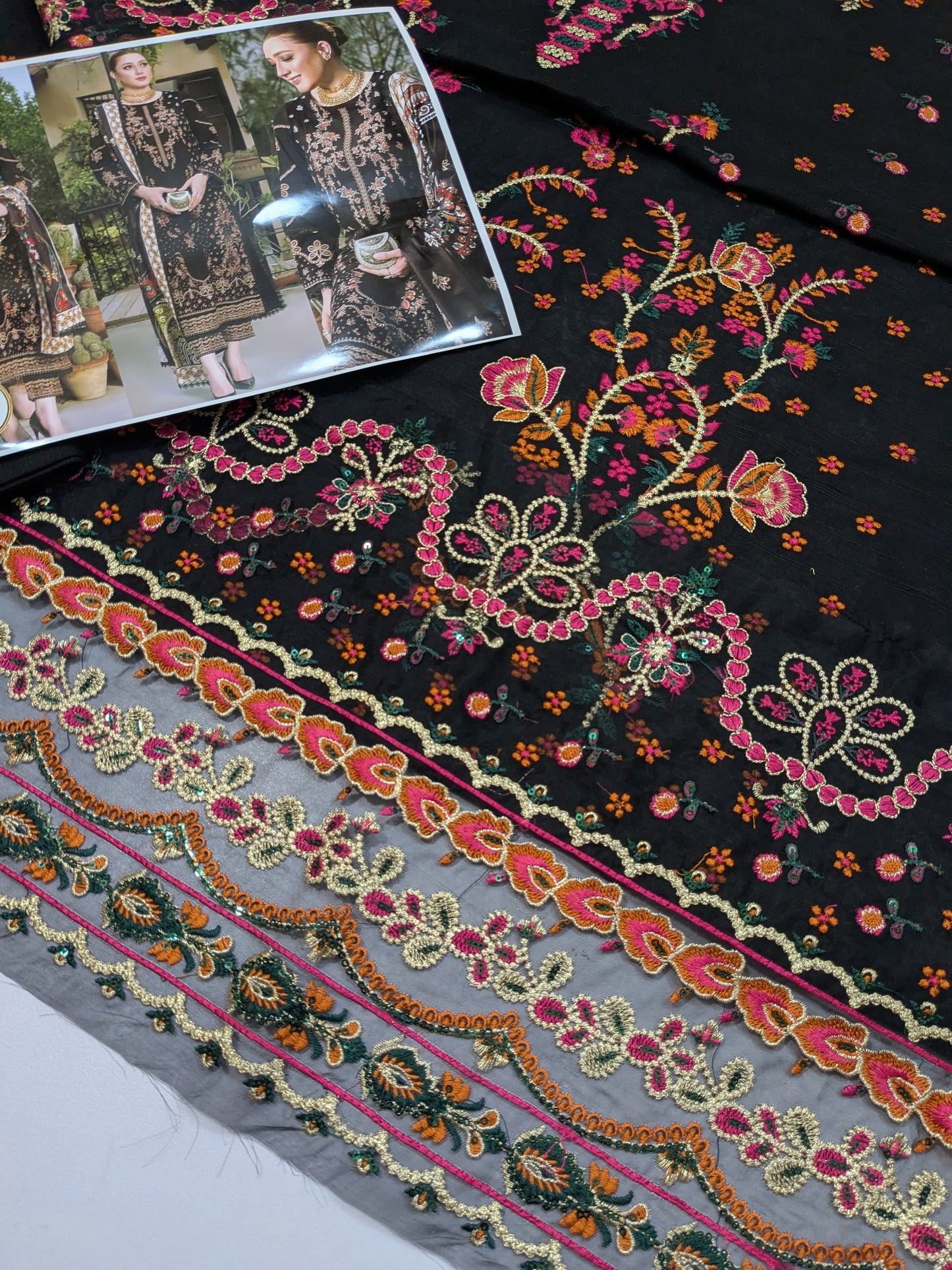 ANEELA KHADDAR EMBROIDERED MOMINA BLACK 3pcs