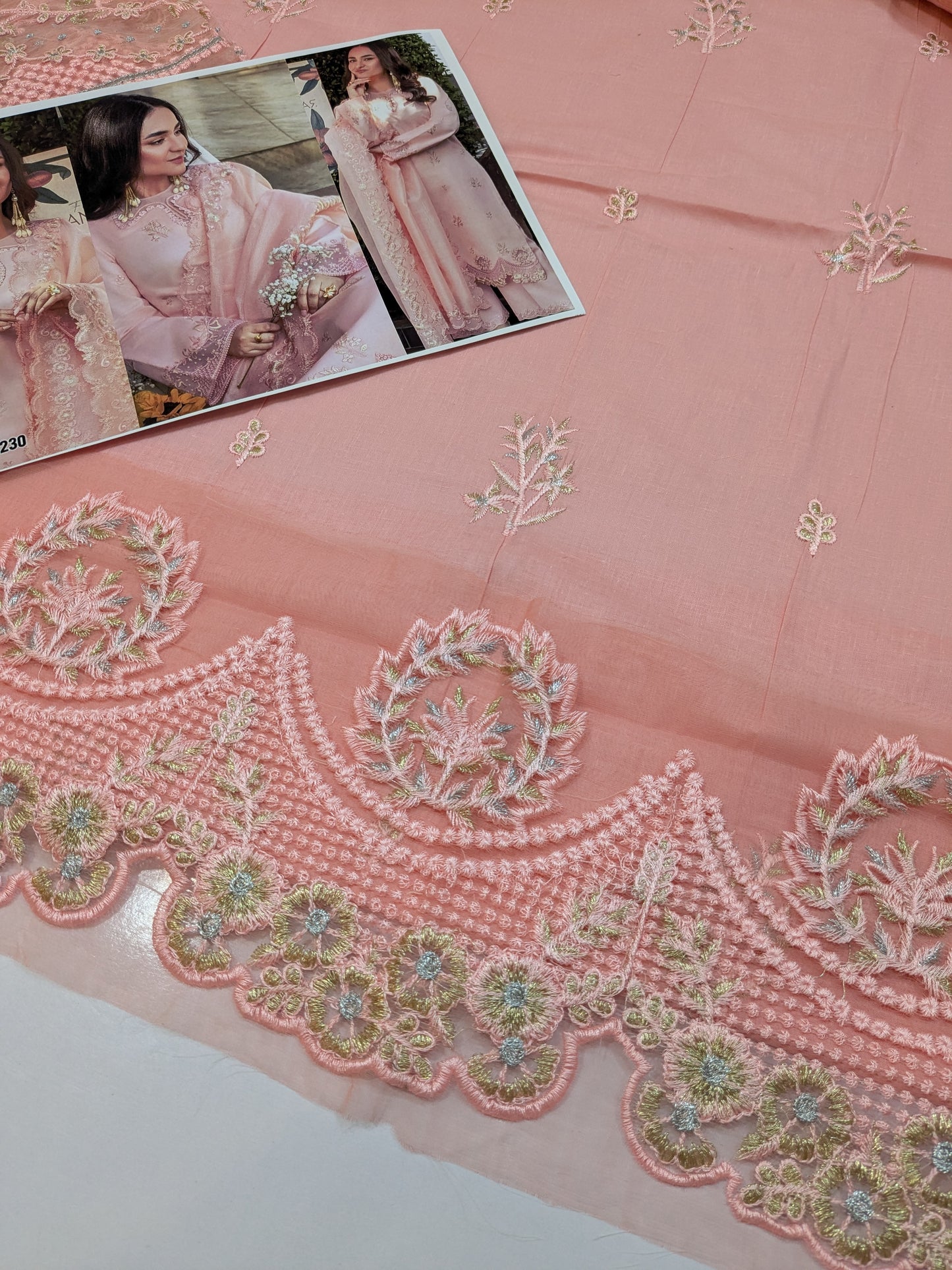 Rang Rasiya Eshal Luxury Lawn Embroidered