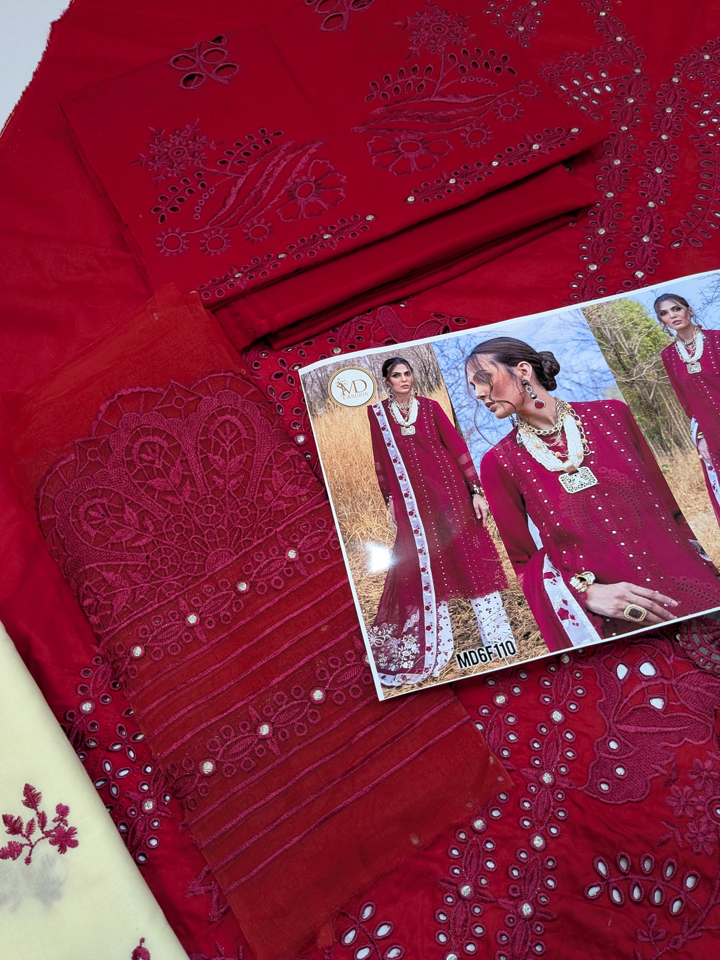 SAIRA SHAKIRA SHAMS CHIKENKARI LAWN RED WHITE