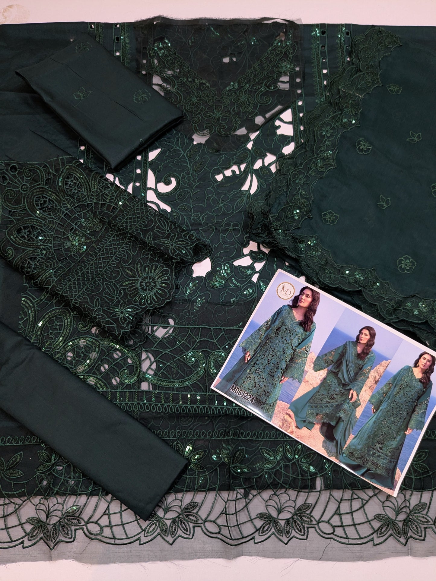 MAHNUR GREEN LUXURIOUS CHIKENKARI LAWN