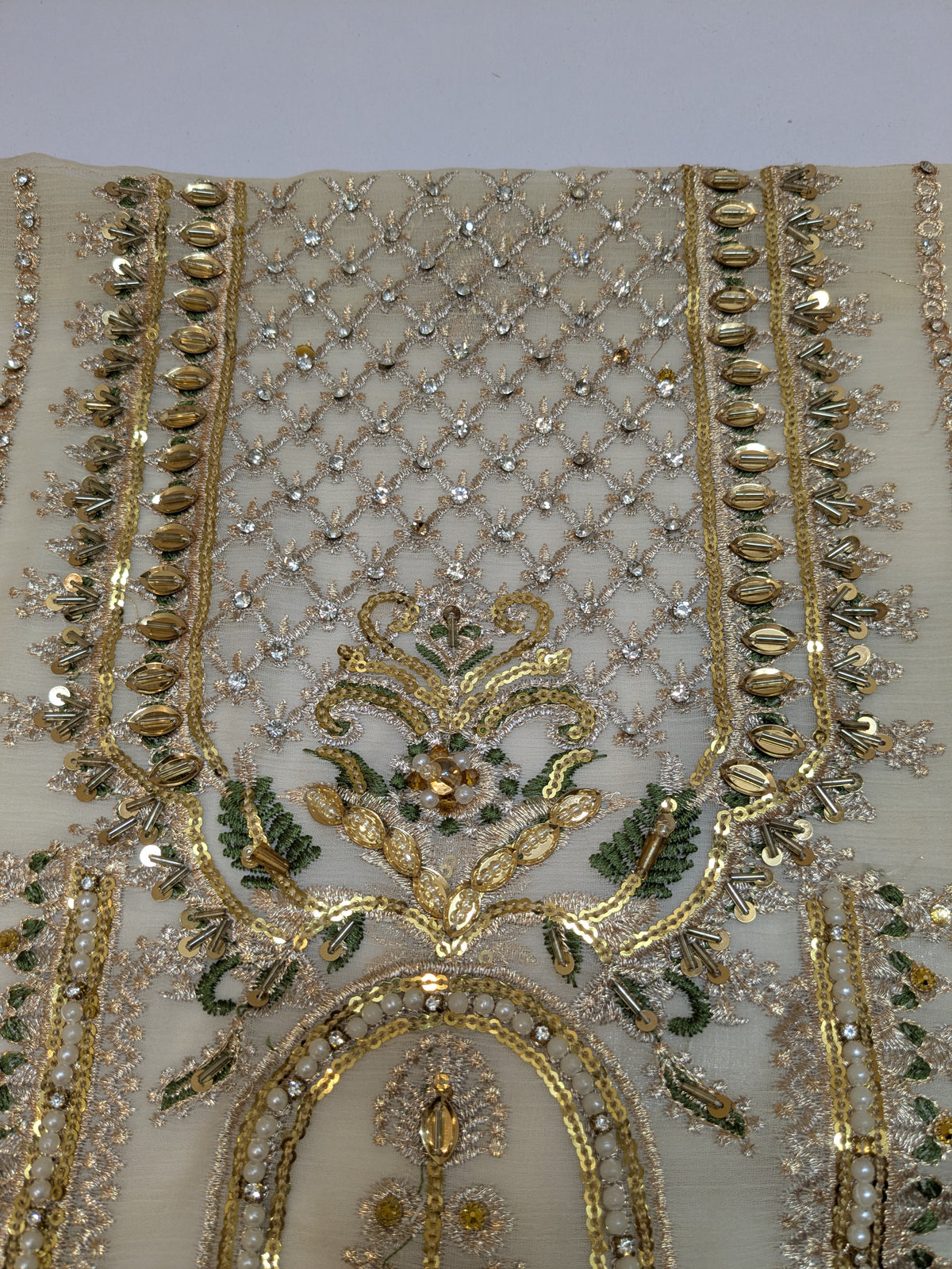 AKBAR ASLAM INSPIRED MEHRUNISA LUXURIOUS GHARARA
