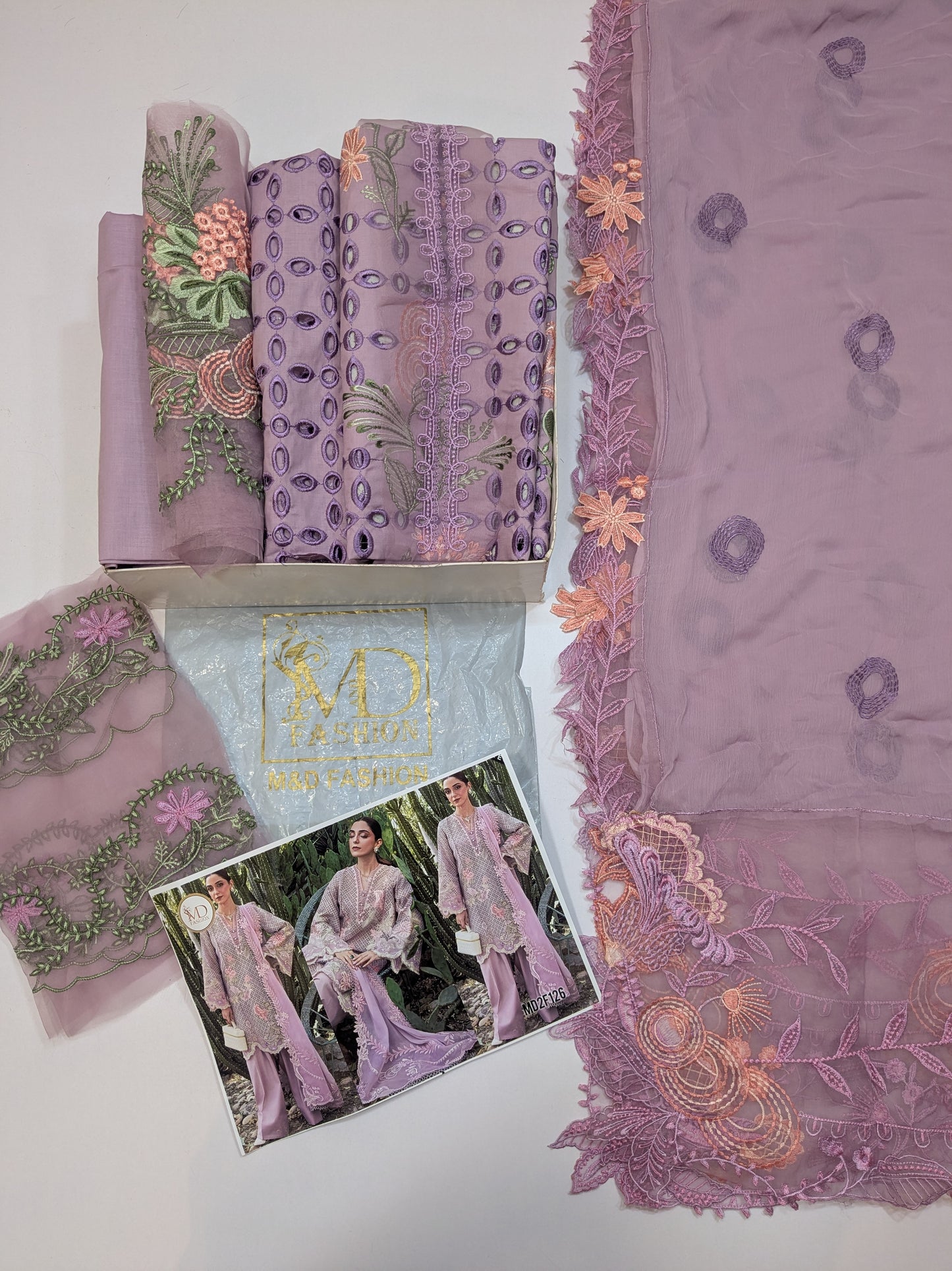 CRIMSON KASNI ONE TRUE LOVE LUXURIOUS LAWN