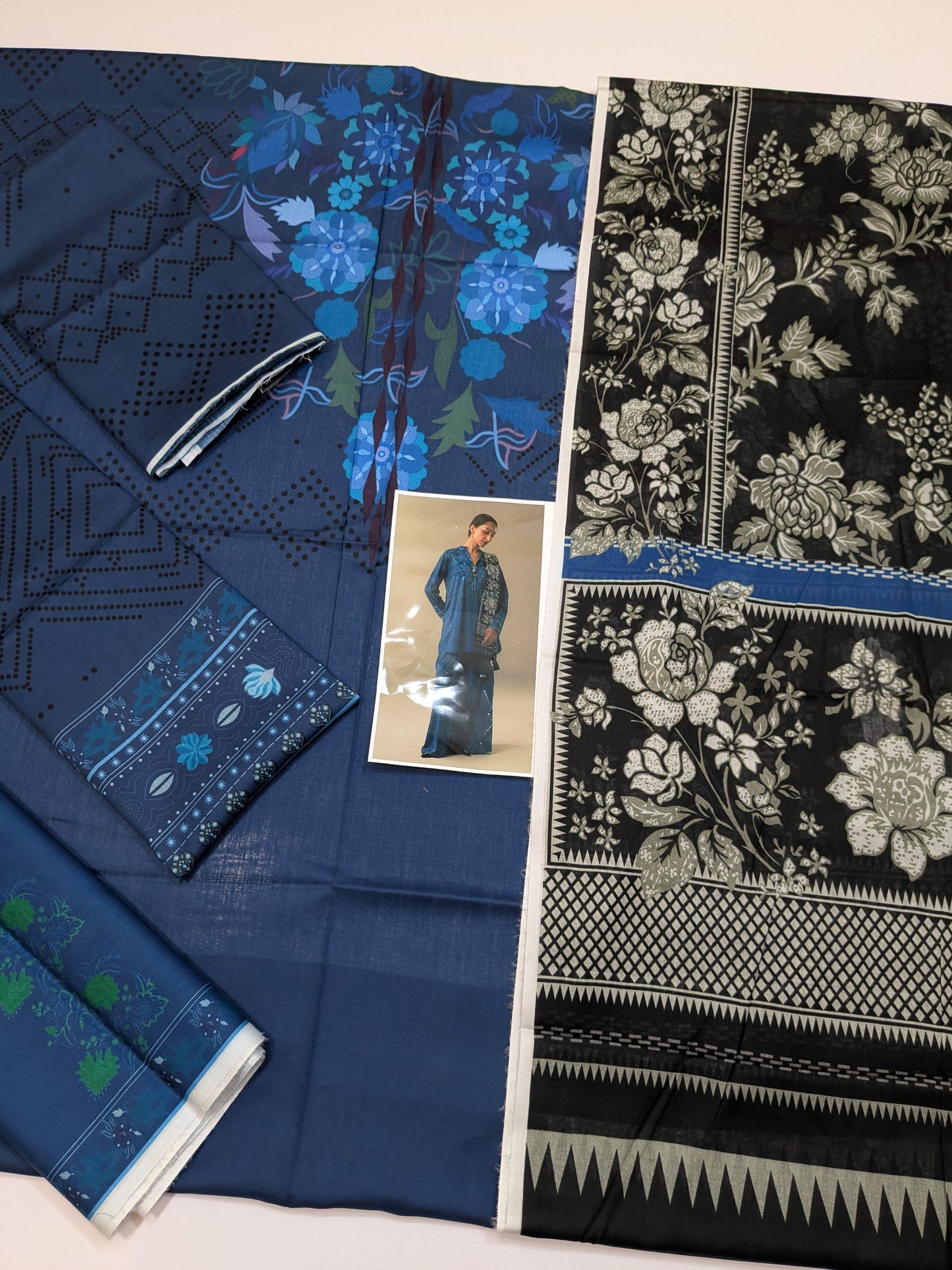 COCO BY ZARA SHAHJAHAN TERRACOTTA SKY DIGITAL PRINT LAWN DUPPATA