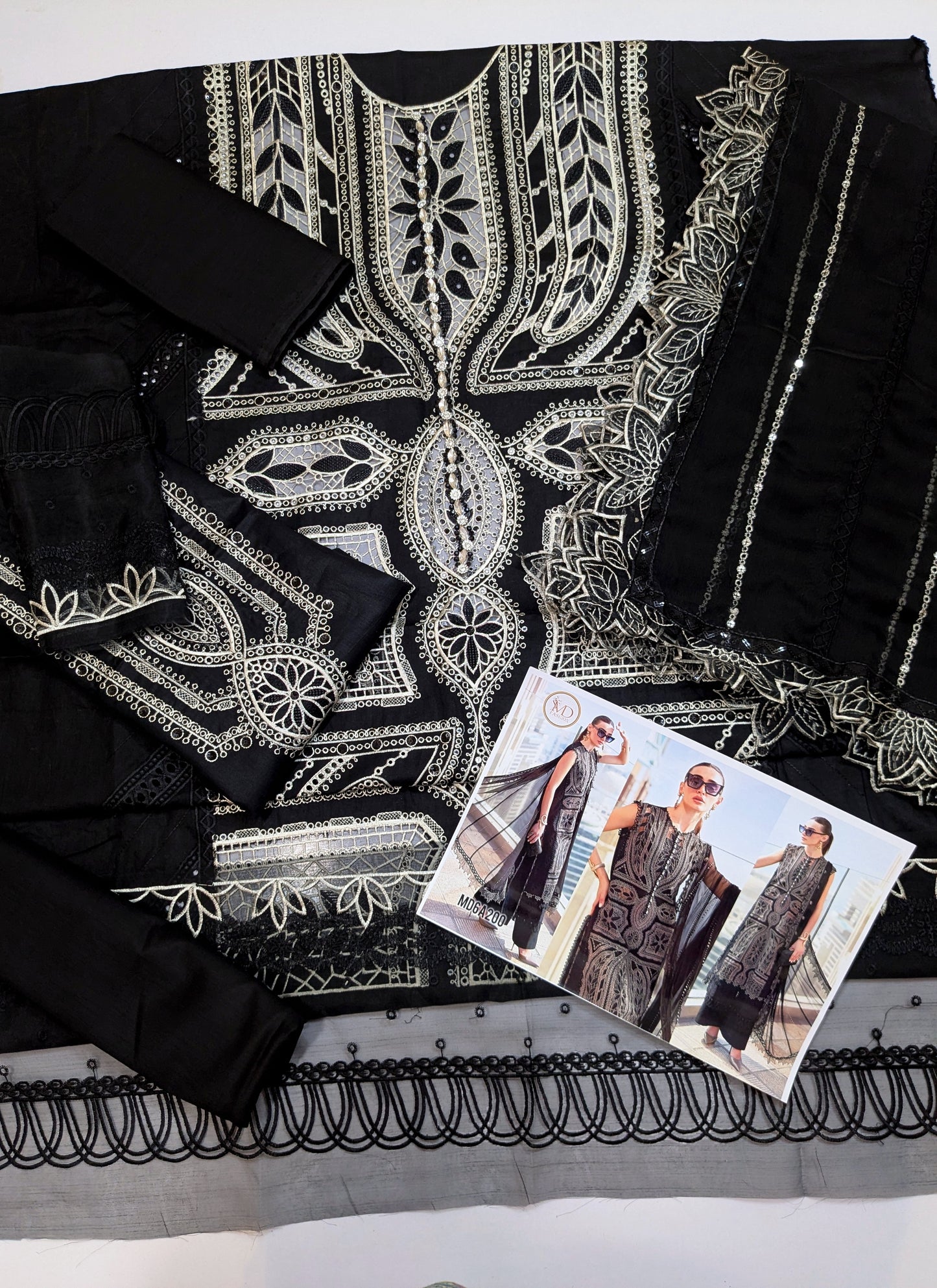 MARIA B LUXURIOUS LAWN BLACK 8B