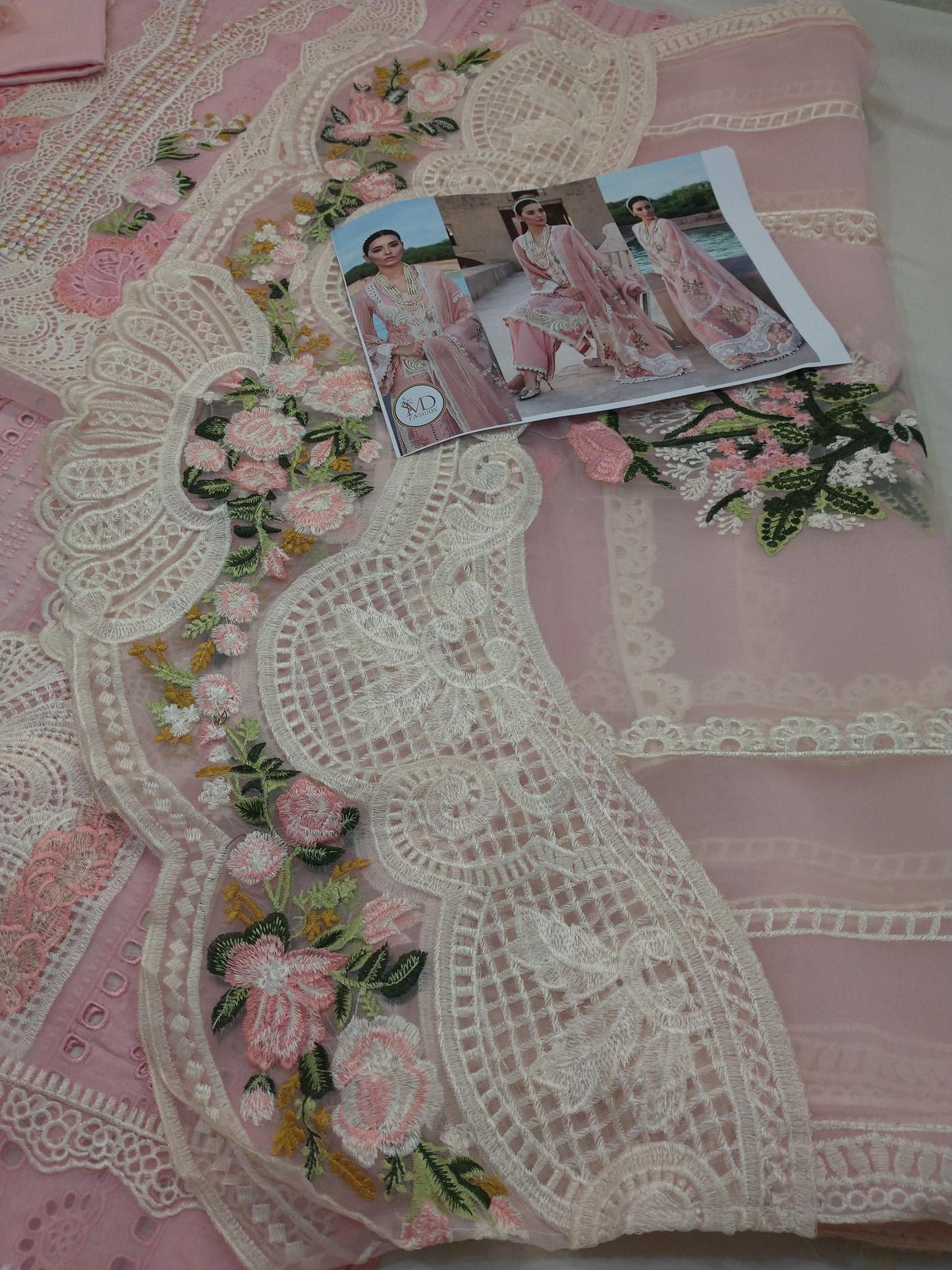 CRIMSON ROSE LUXURIOUS CHIKENKARI LAWN