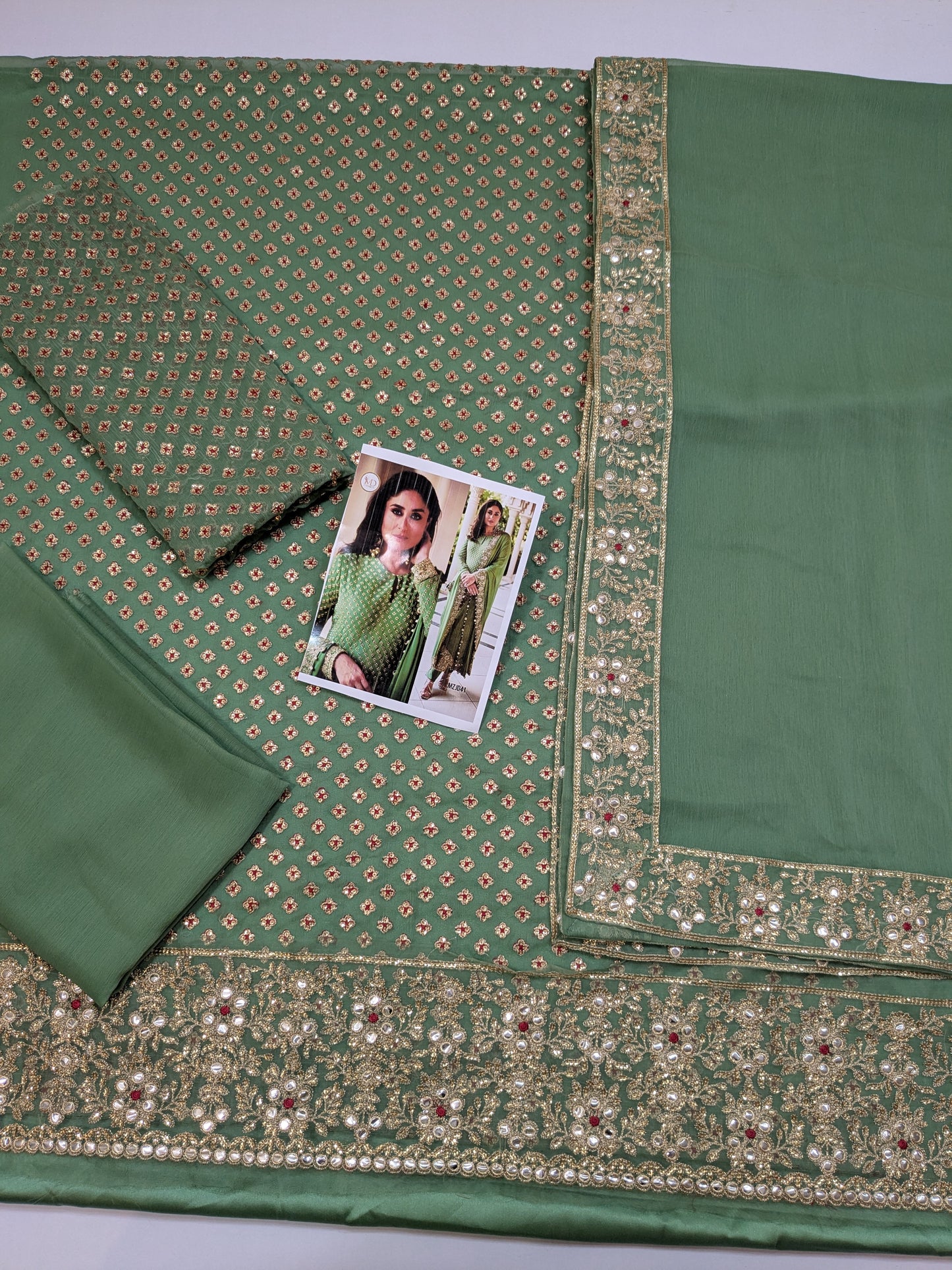 KAREENA KAPOOR GREEN ARPITA MEHTA CHIFFON DRESS