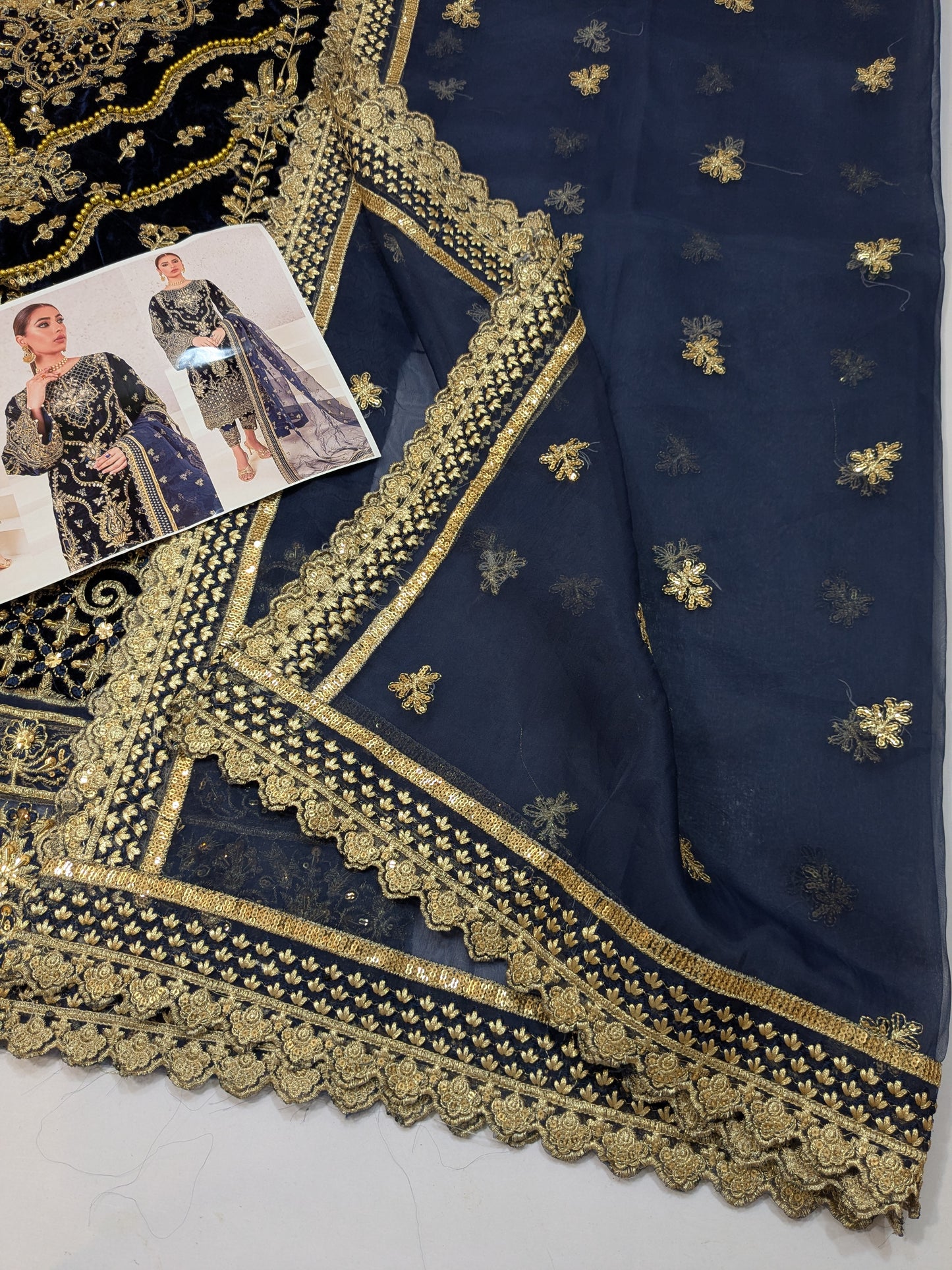 GULAAL INSIYA HAND EMBELLISHED BLUE VELVET 3PC