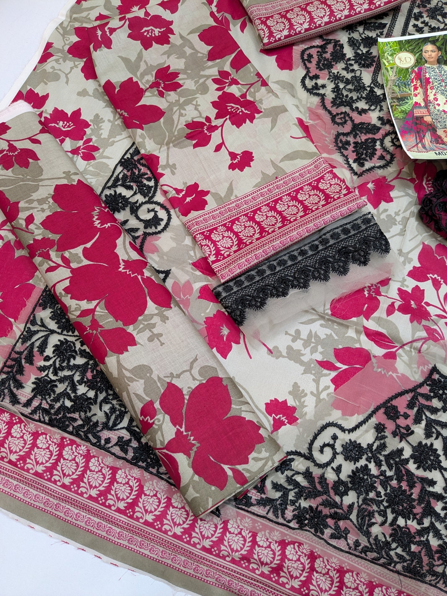 ZAINAB CHOTANI NYSA LAWN PRINTED EMBROIDERED
