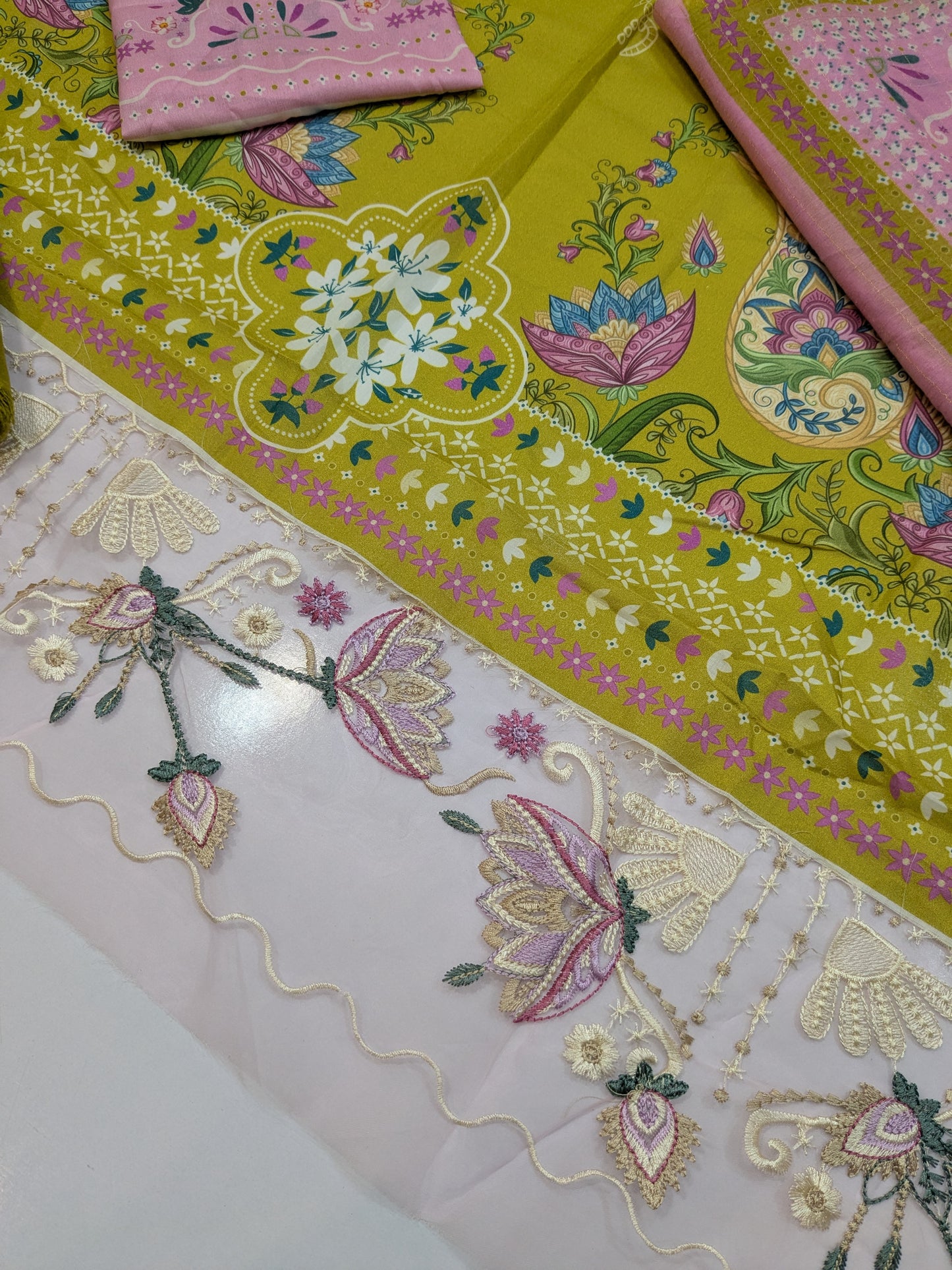 QALAMKAR SIAN DHANI QPRINT EMBROIDERED LAWN