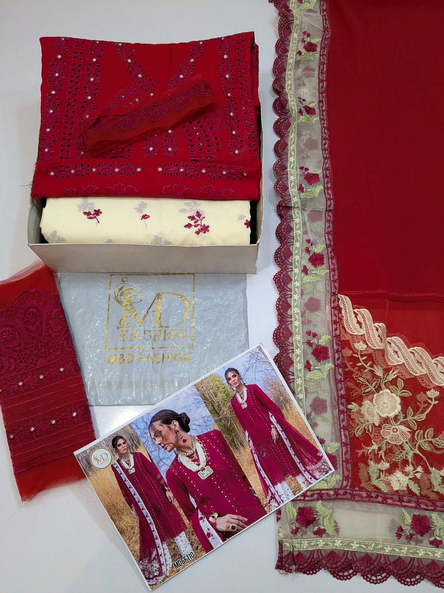 SAIRA SHAKIRA SHAMS CHIKENKARI LAWN RED WHITE