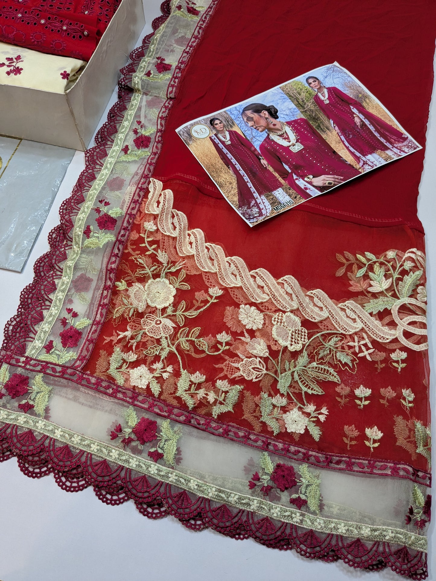 SAIRA SHAKIRA SHAMS CHIKENKARI LAWN RED WHITE