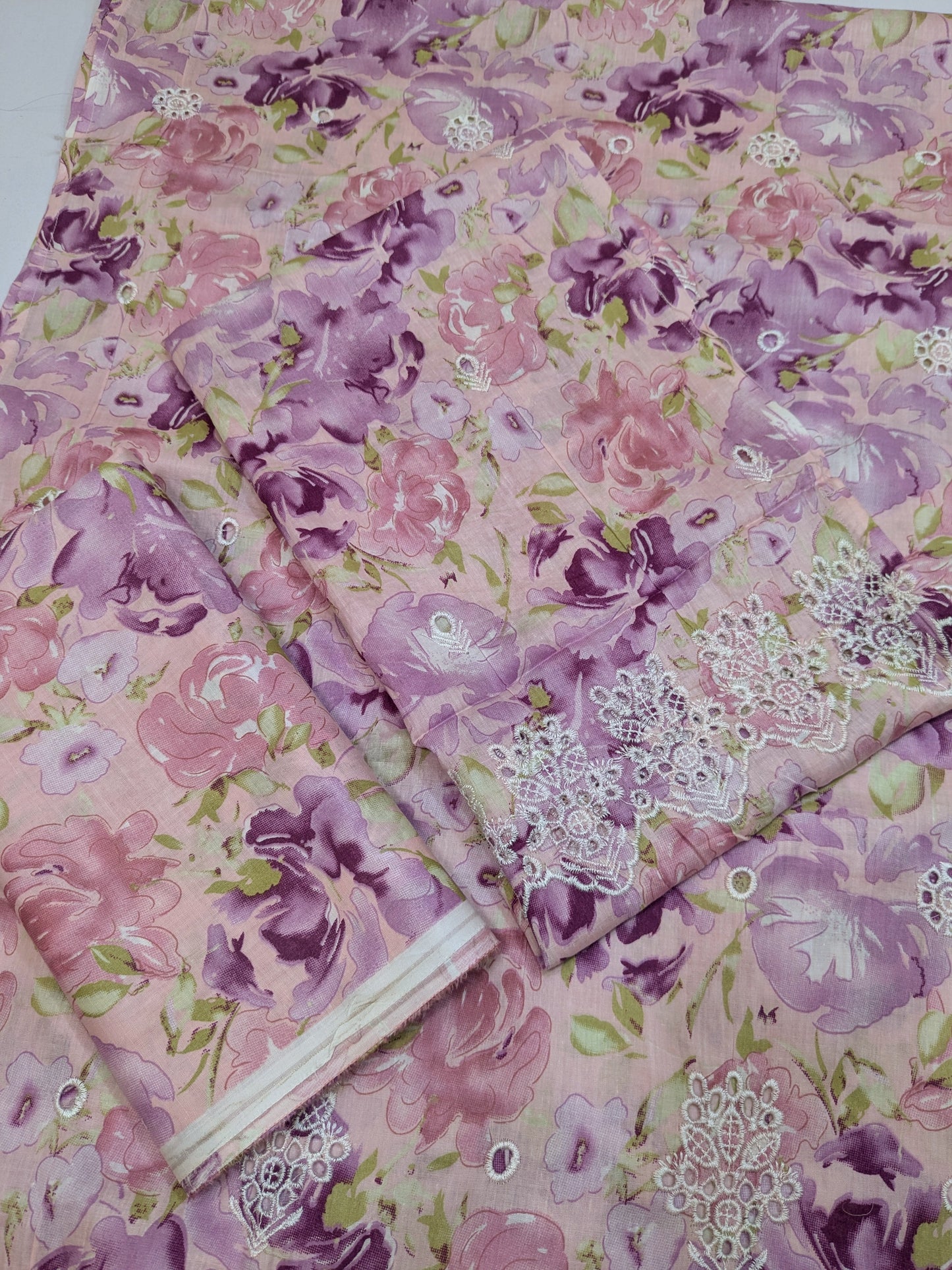 MOTIF CHIKENKARI WITH SOFT PRINTED LAWN 3ps